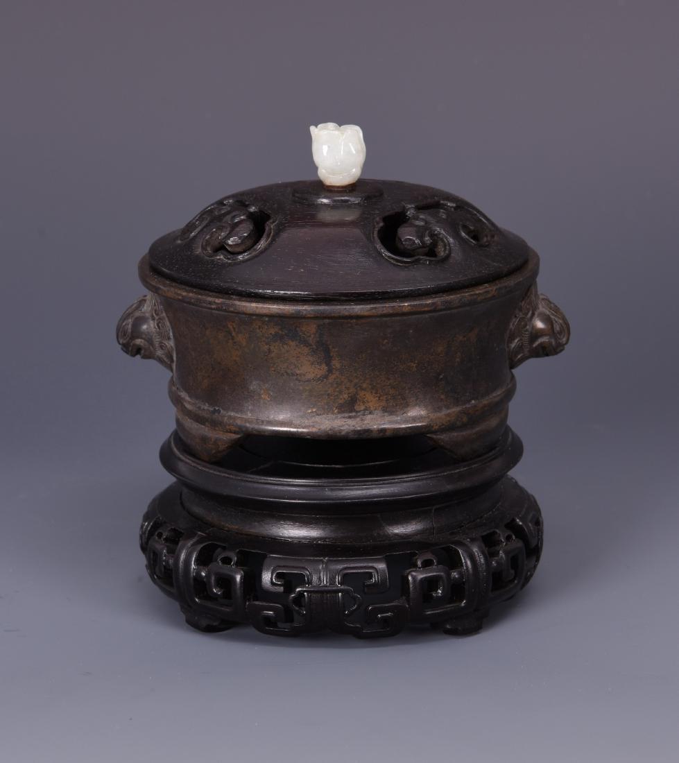 A GILT BRONZE CENSER WITH COVER AND BASE (1 of 8)