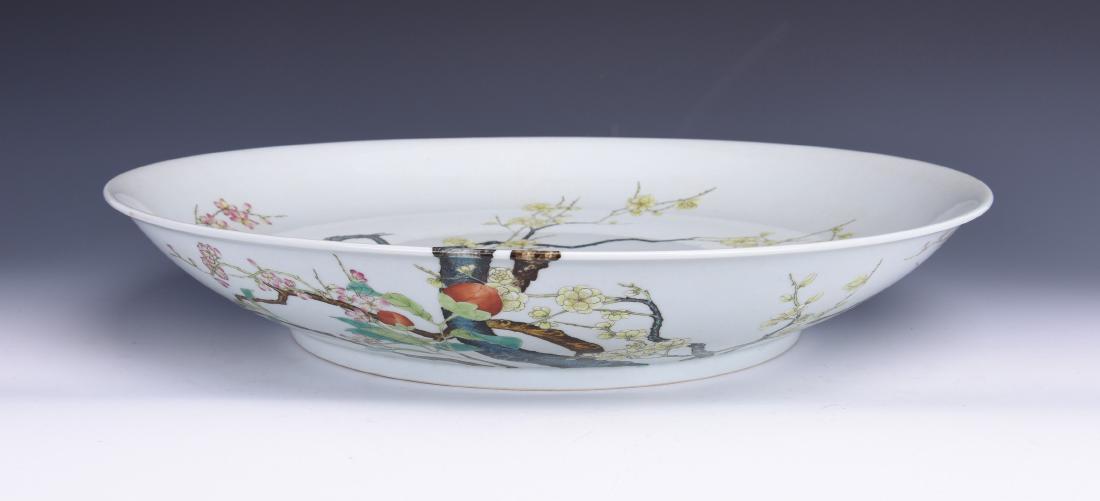 A FAMILLE ROSE FLORAL SHALLOW DISH (1 of 9)