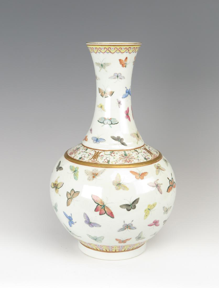 A FAMILLE ROSE 'BUTTERFLIES' VASE, QING DYNASTY (1 of 12)