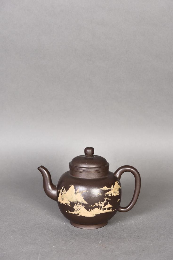 A CHINESE ZISHA TEAPOT (1 of 6)