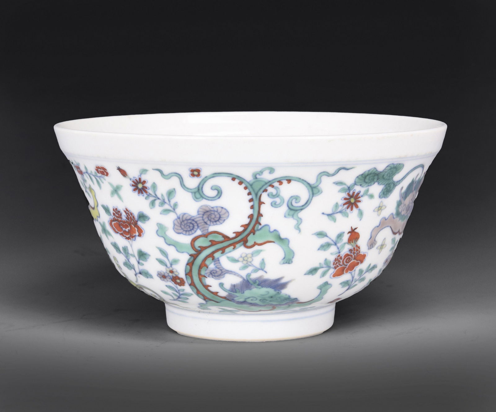 A doucai dragon porcelain bowl (1 of 13)