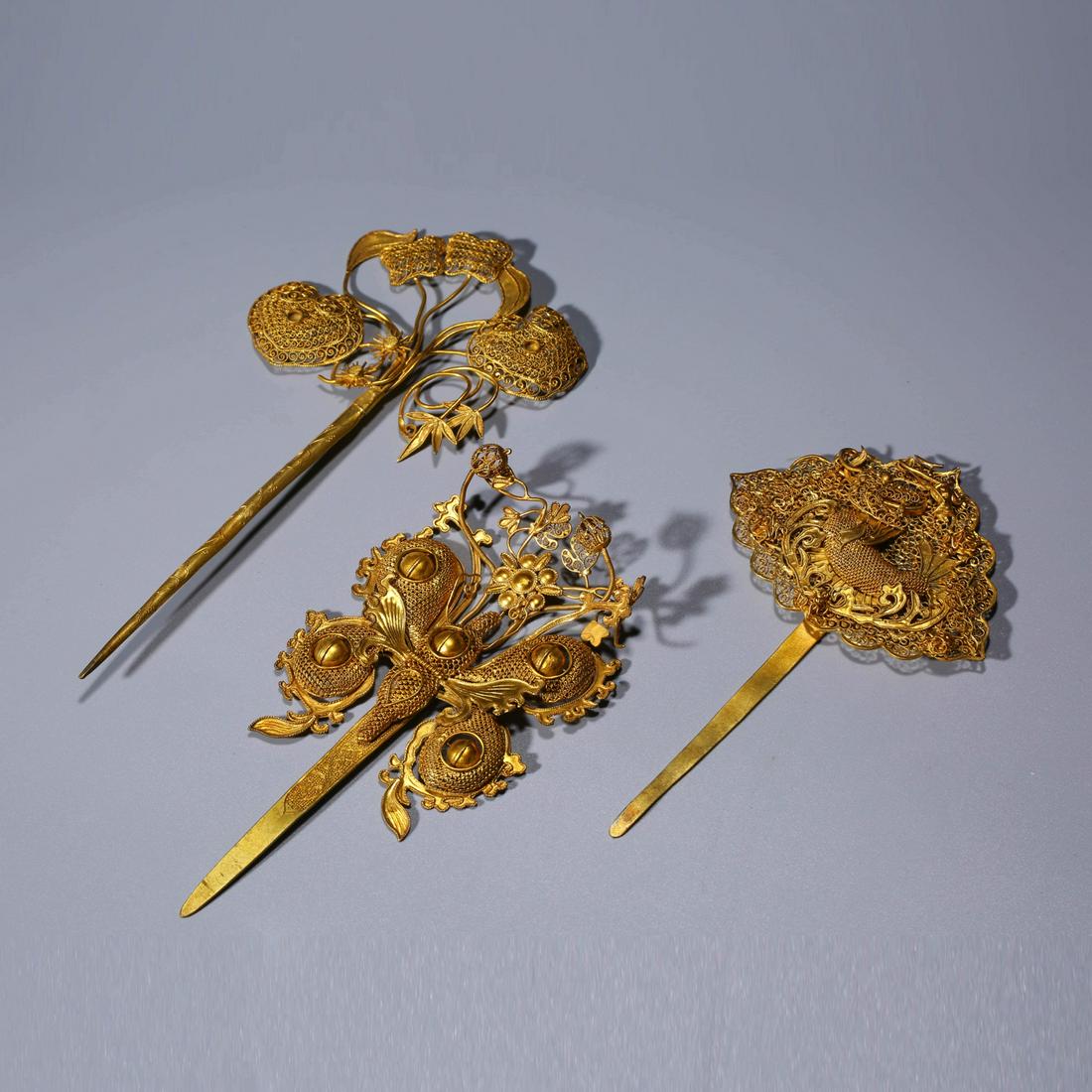 A Set Of Three Gilding Silver Hairpins (1 of 8)