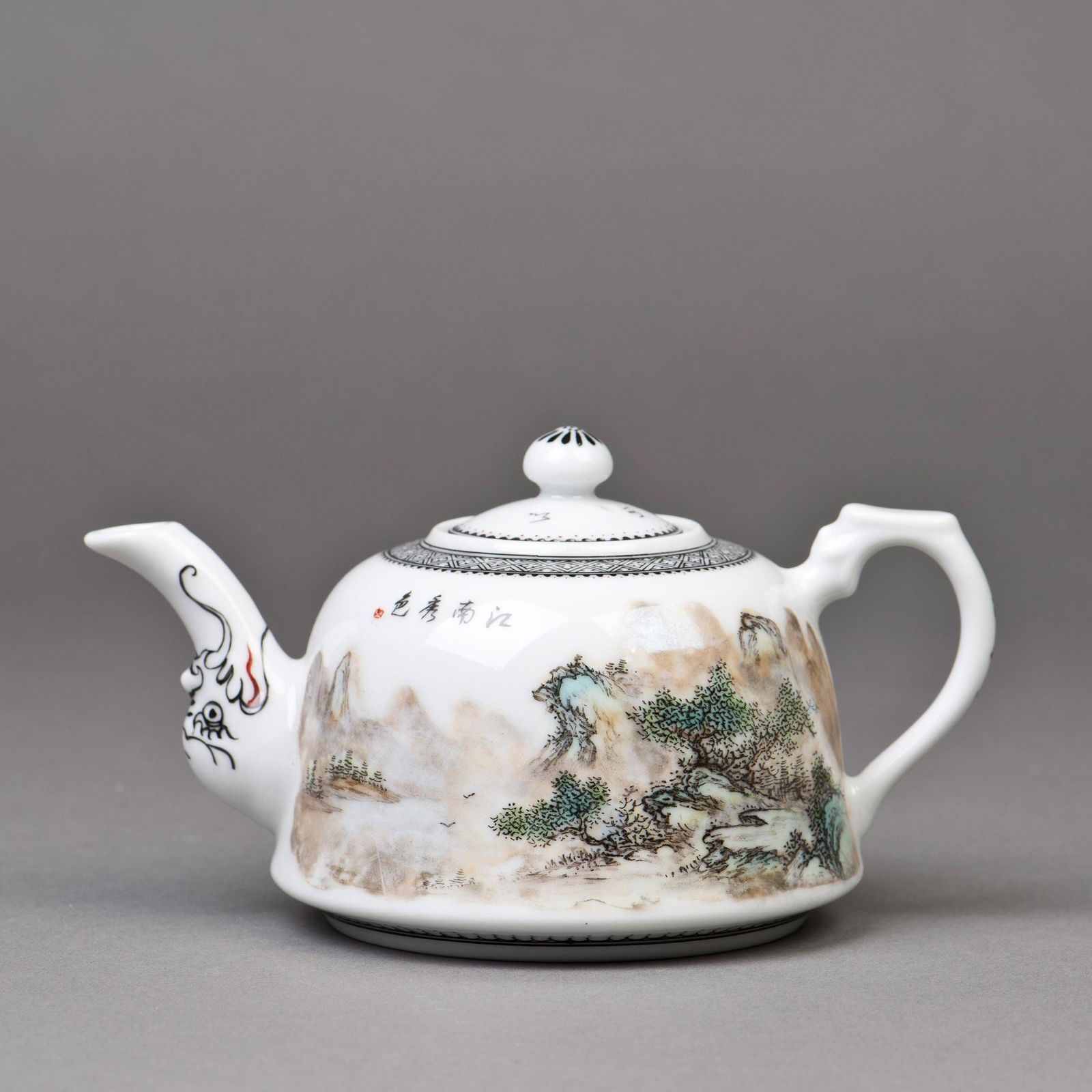 A CHINESE PORCELAIN TEAPOT OF SCENERY JIANG NAN MOTIF (1 of 6)