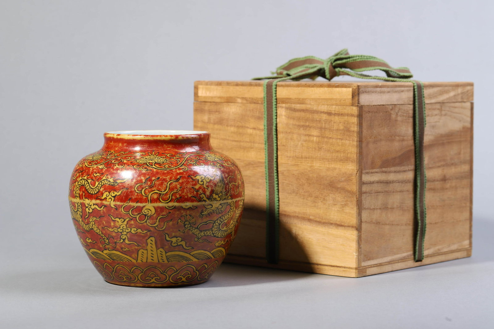 Red and Yellow Glaze Dragon Jar (1 of 8)