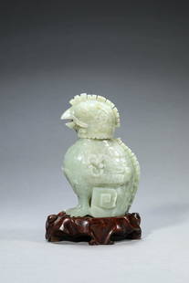 Carved Jade Bird-Shape Pot: Carved Jade Bird-Shape Pot Length:9.4cm, Width:5.5cm, Height:14.3cm,