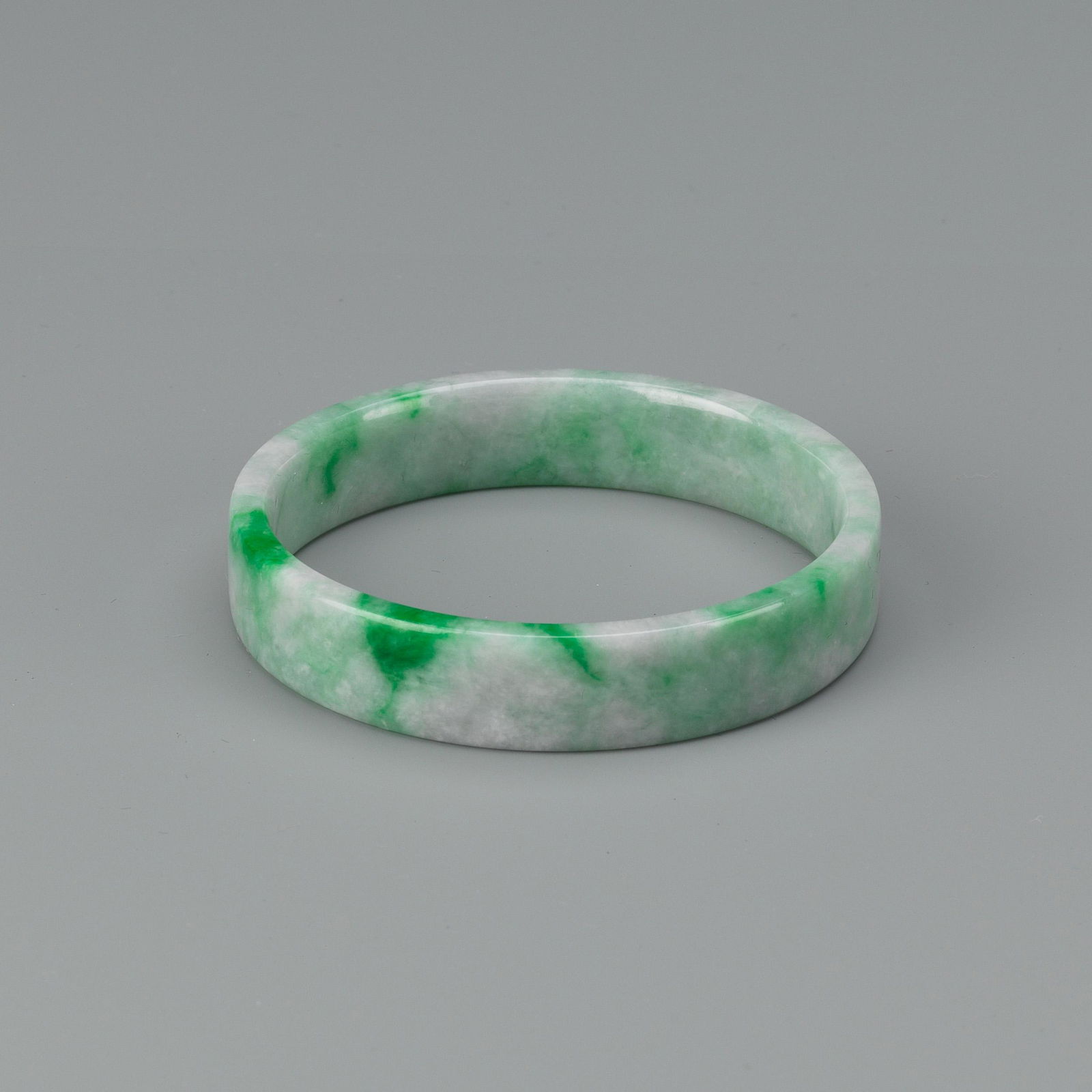 TRANSLUCENT NATURAL GREEN JADE BANGLE, GIA Certificate (1 of 2)