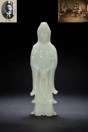 A WHITE JADE STATUE OF AVALOKITESVARA