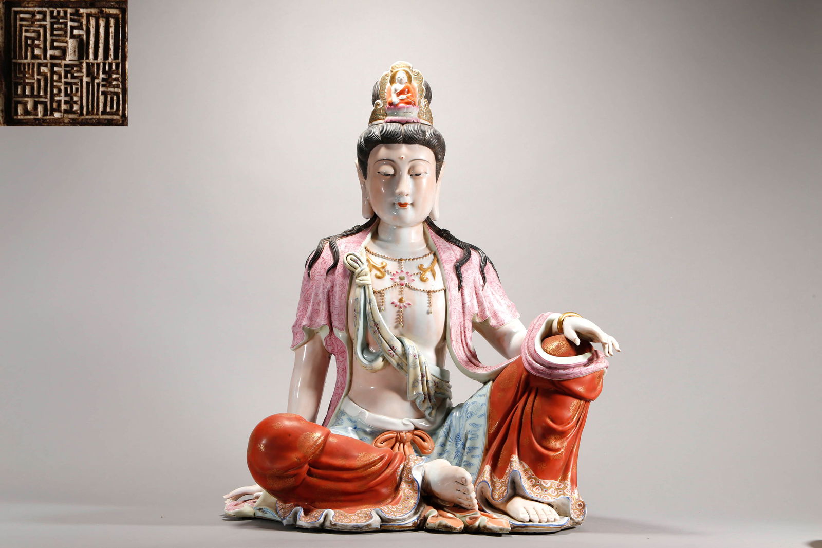 A Famille Rose Guanyin Statue (1 of 12)