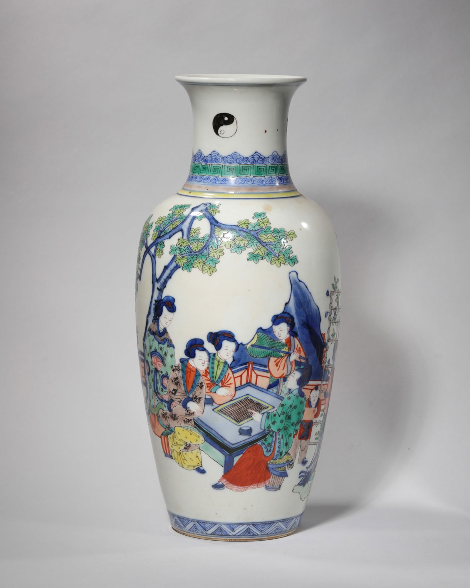 DOUCAI GLAZE FIGURE STORY BALUSTER VASE (1 of 7)