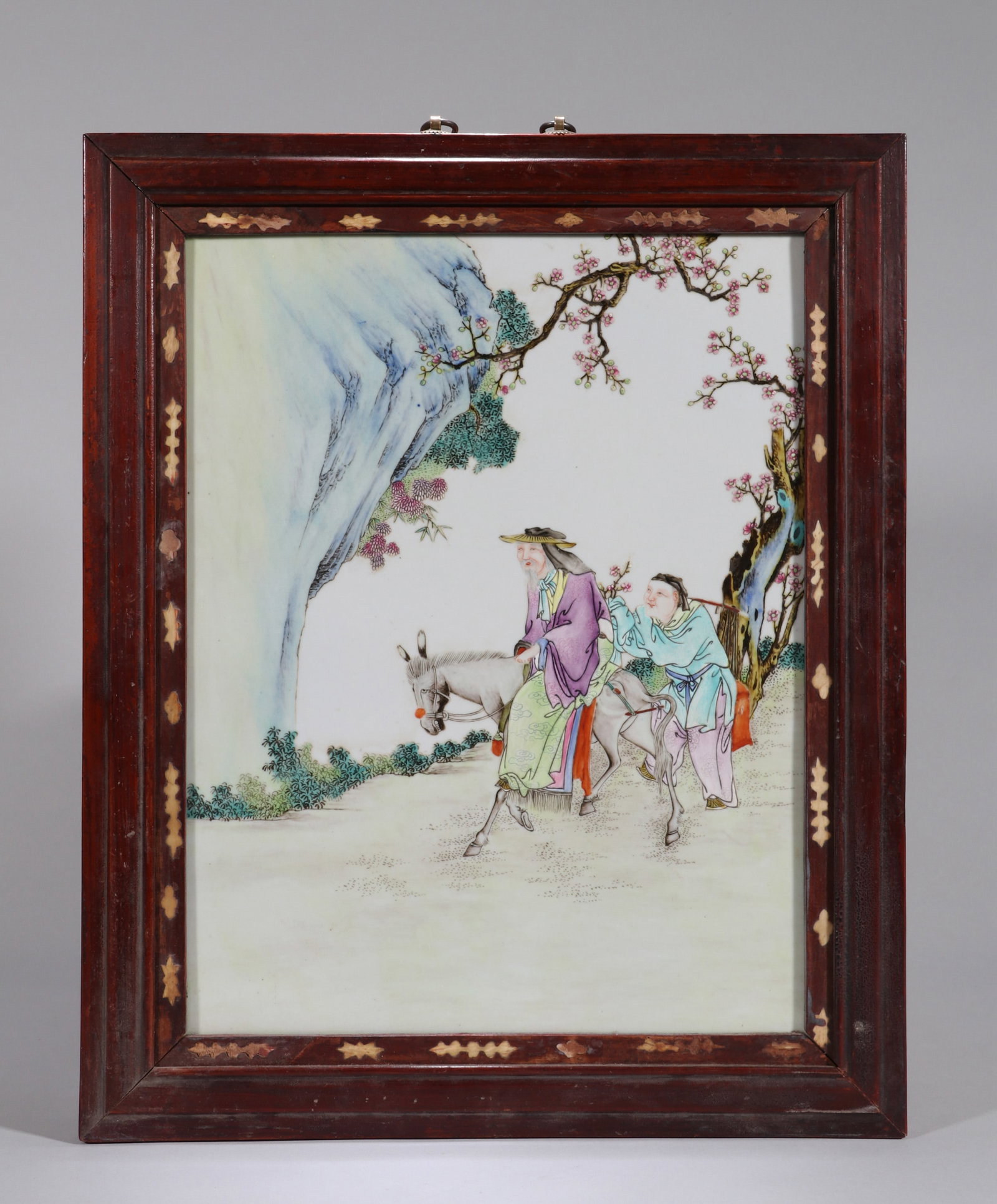 A FAMILLE-ROSE PORCELAIN PLAQUE (1 of 6)