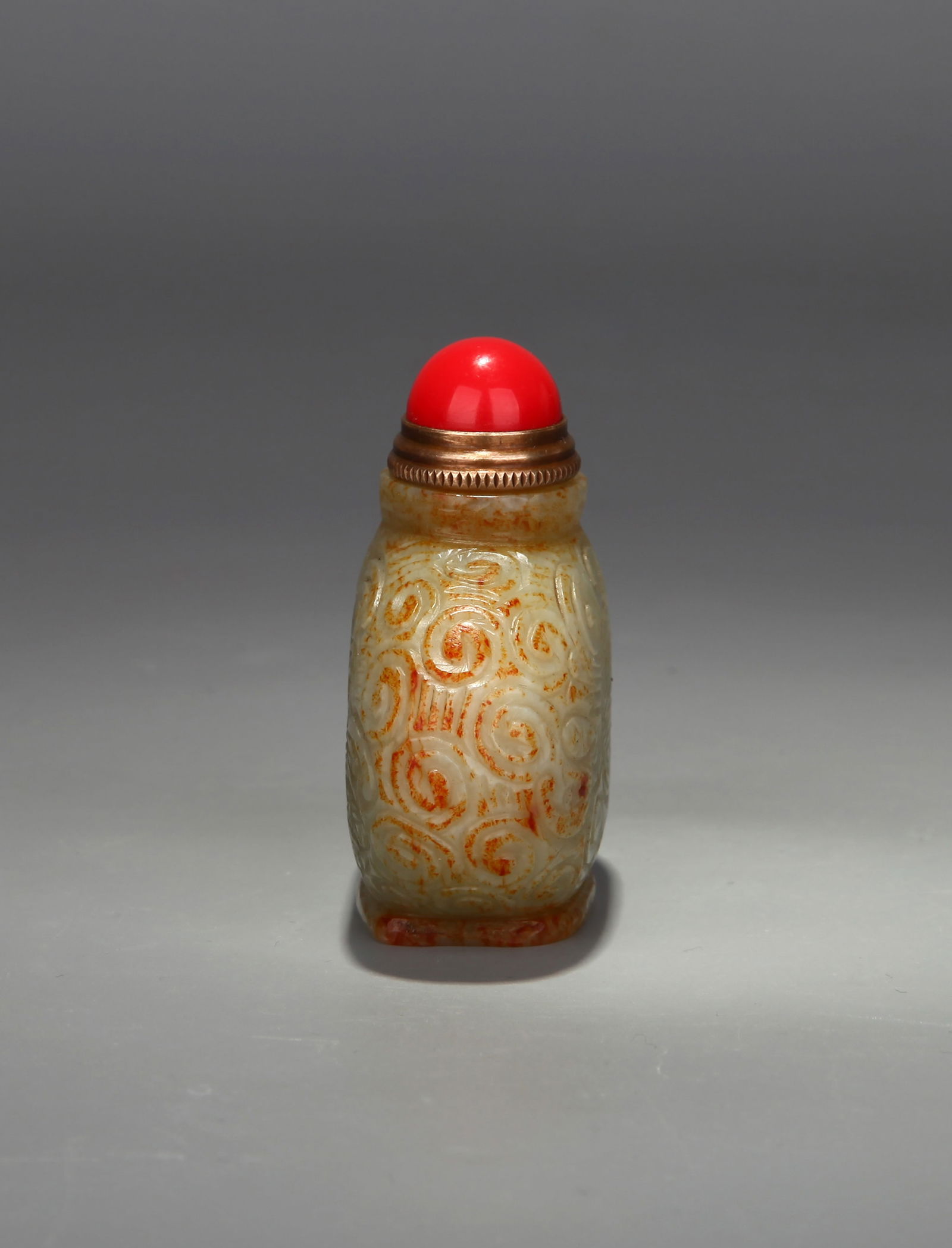 A JADE SNUFF BOTTLE - 4