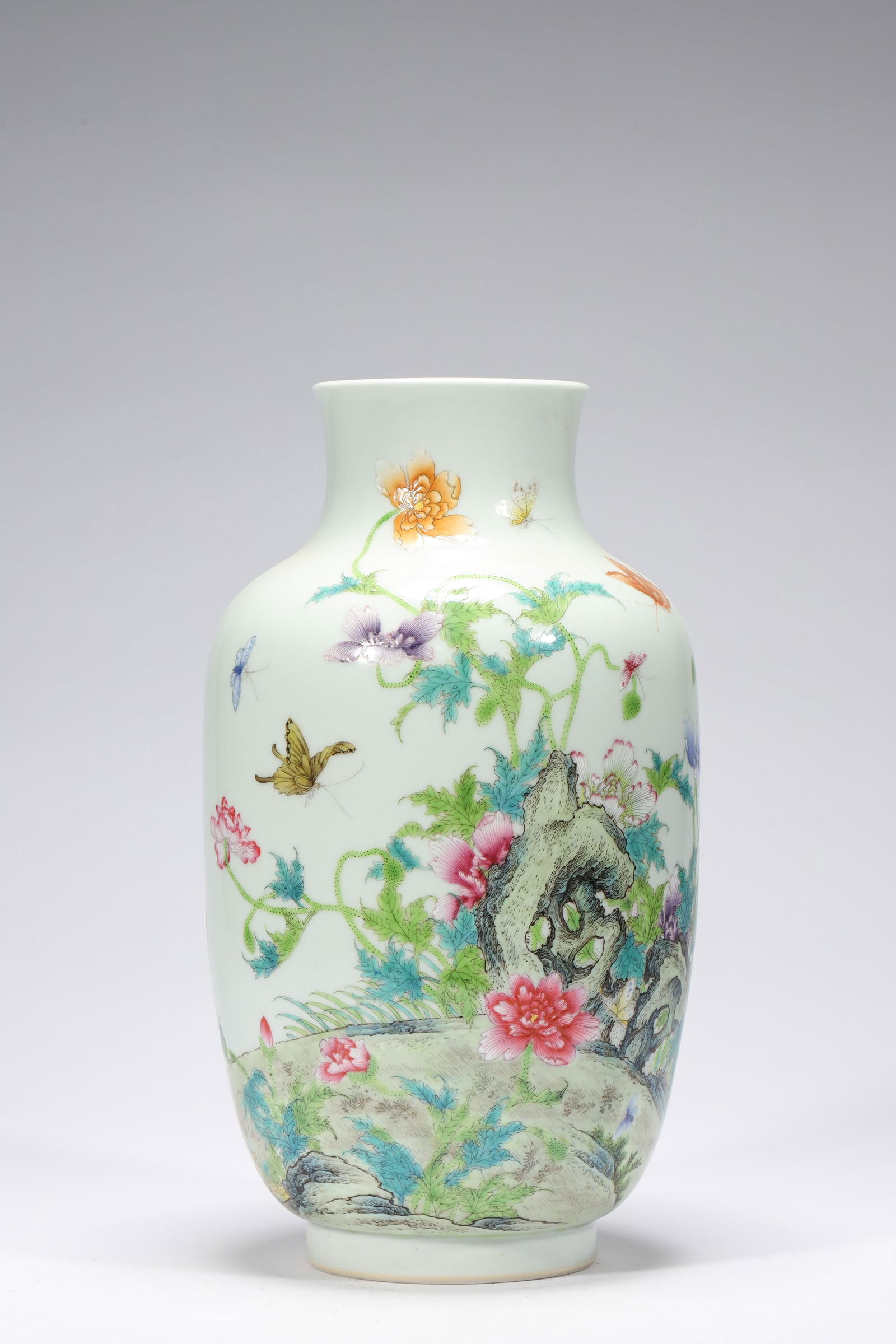 FAMILLE ROSE FLOWER LANTERN-SHAPED VASE (1 of 6)