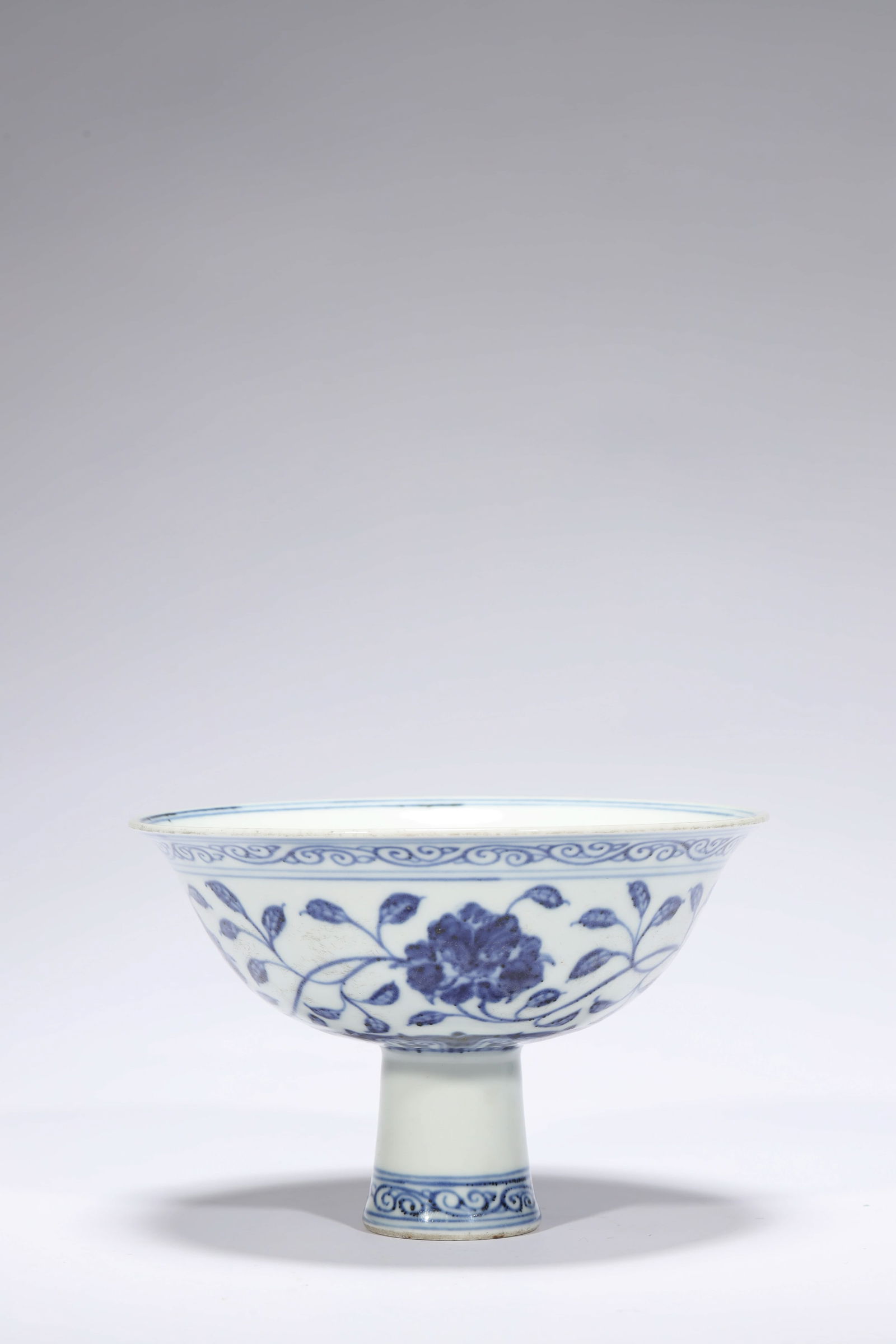 BLUE AND WHITE PEONY STEM BOWL (1 of 6)