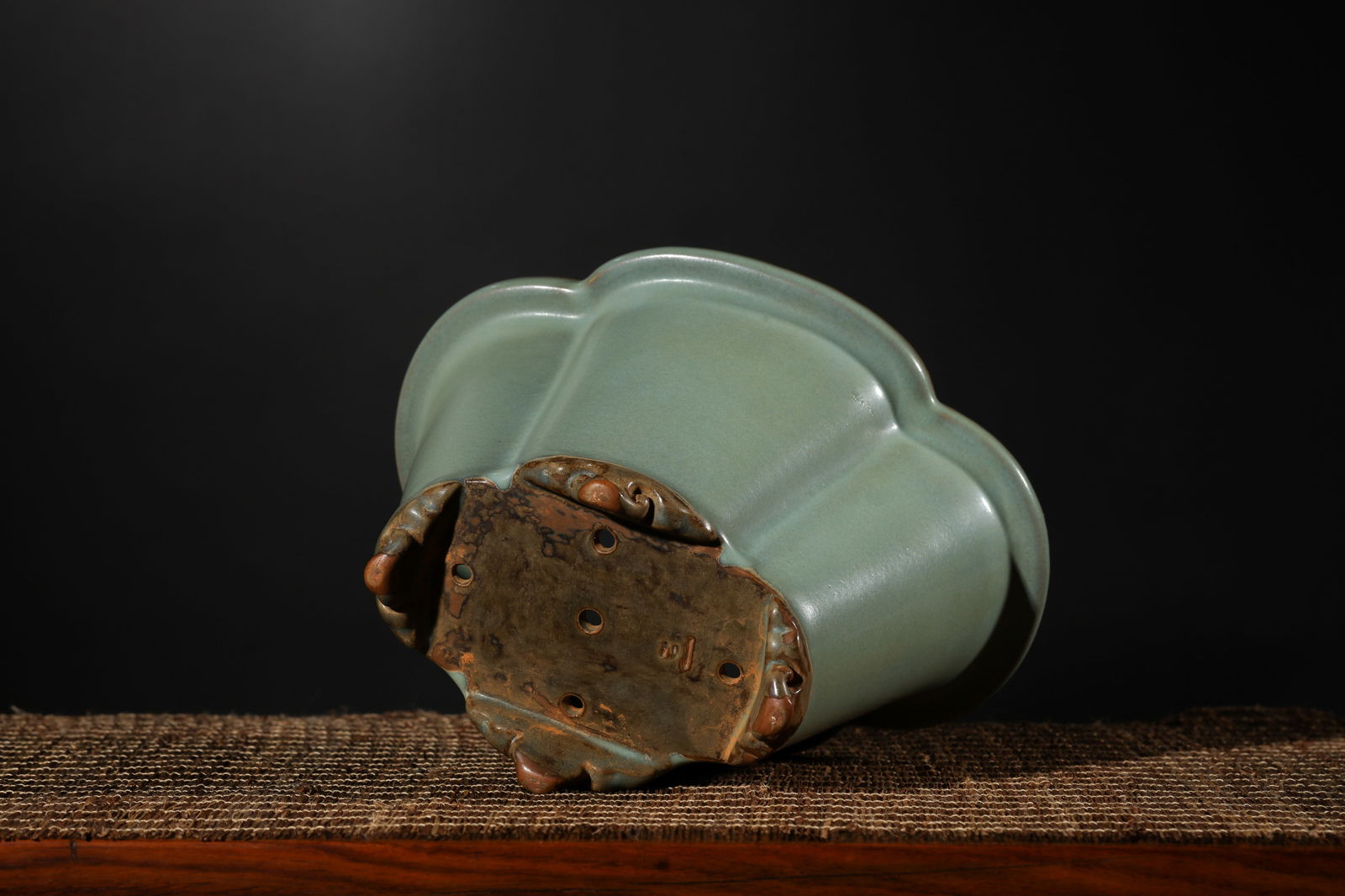 JUNYAO BEGONIA-SHAPE POT - 5