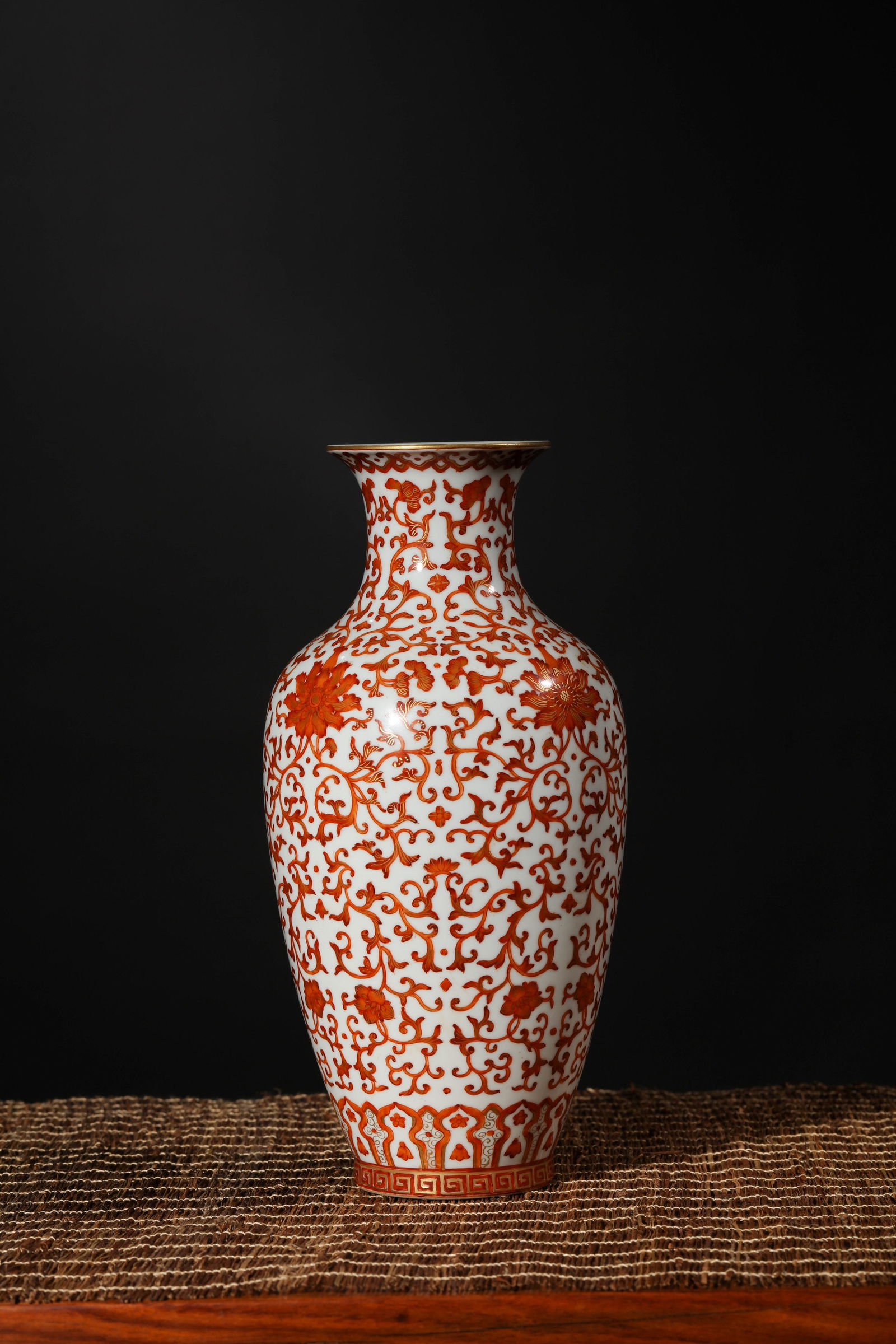 IRON-RED GLAZE LOTUS BALUSTER VASE: Iron-red glaze lotus baluster vase. Dimensions: Height: 26.4 cm, Width: 12.5 cm.