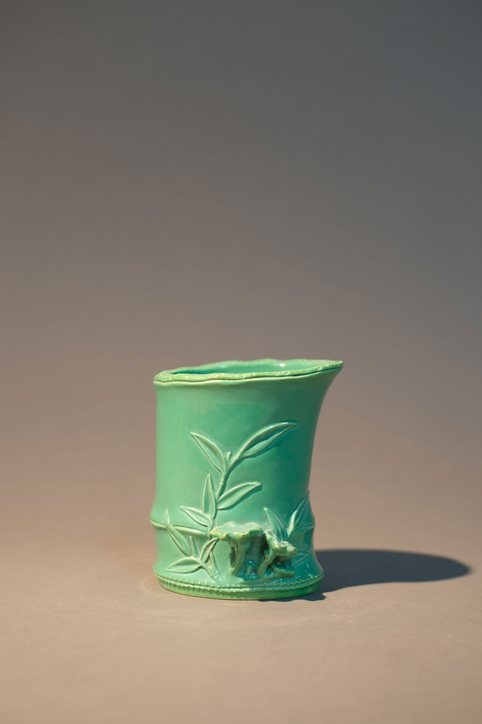 GREEN GLASSWARE BAMBOO BRUSH POT (1 of 4)