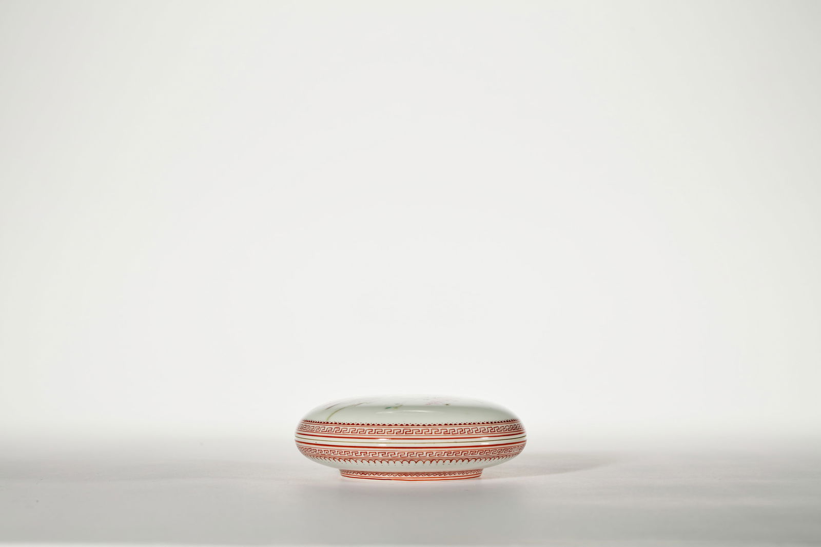 LIGHT-REDDISH-PURPLE FLOWER AND BIRD SEAL PASTE BOX AND COVER (1 of 4)