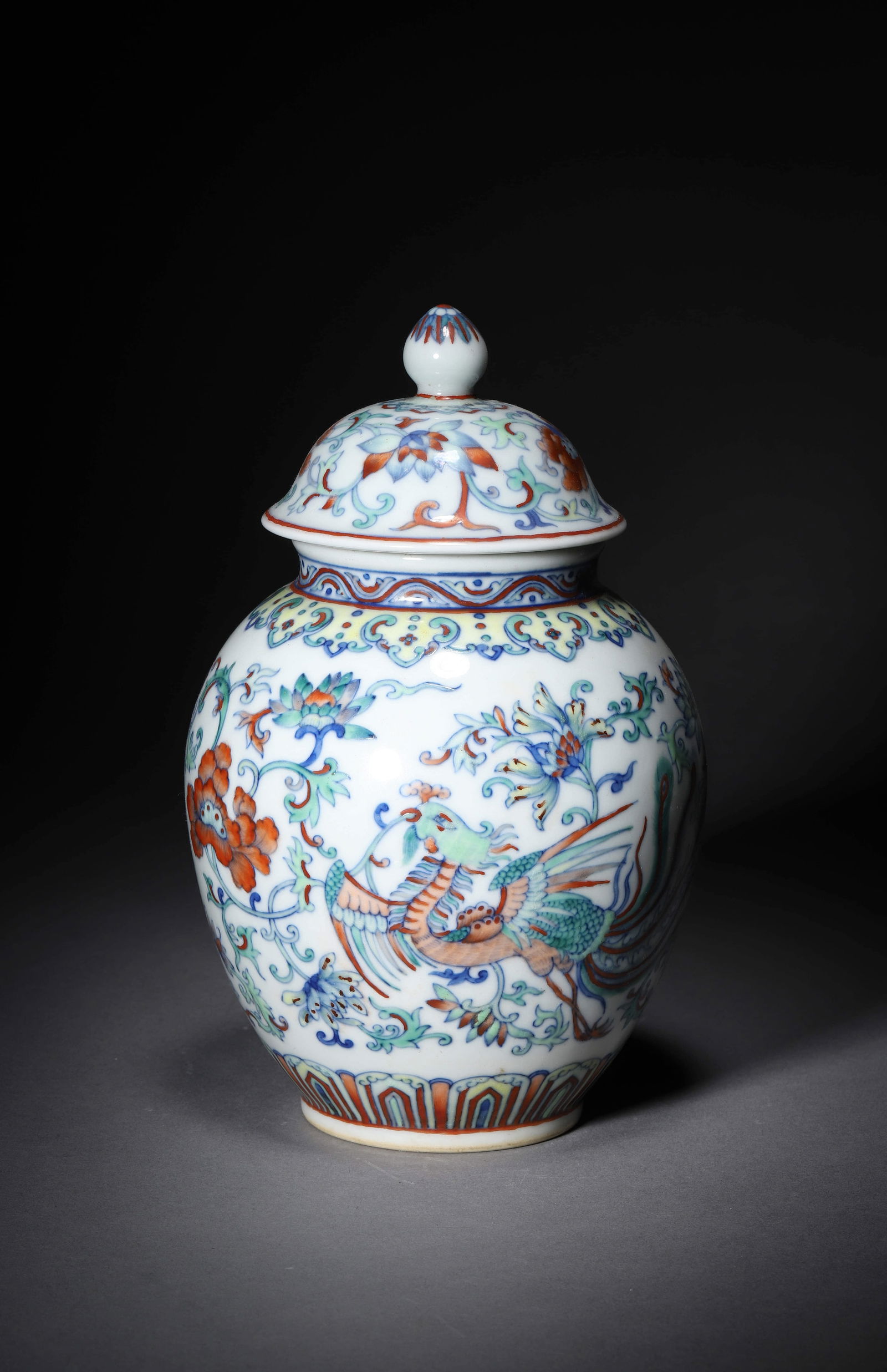 DOUCAI GLAZE GINGER JAR (1 of 8)