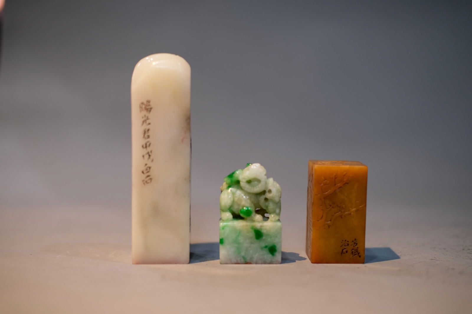 JADEITE AND SHOUSHAN STONE SEALS (1 of 7)