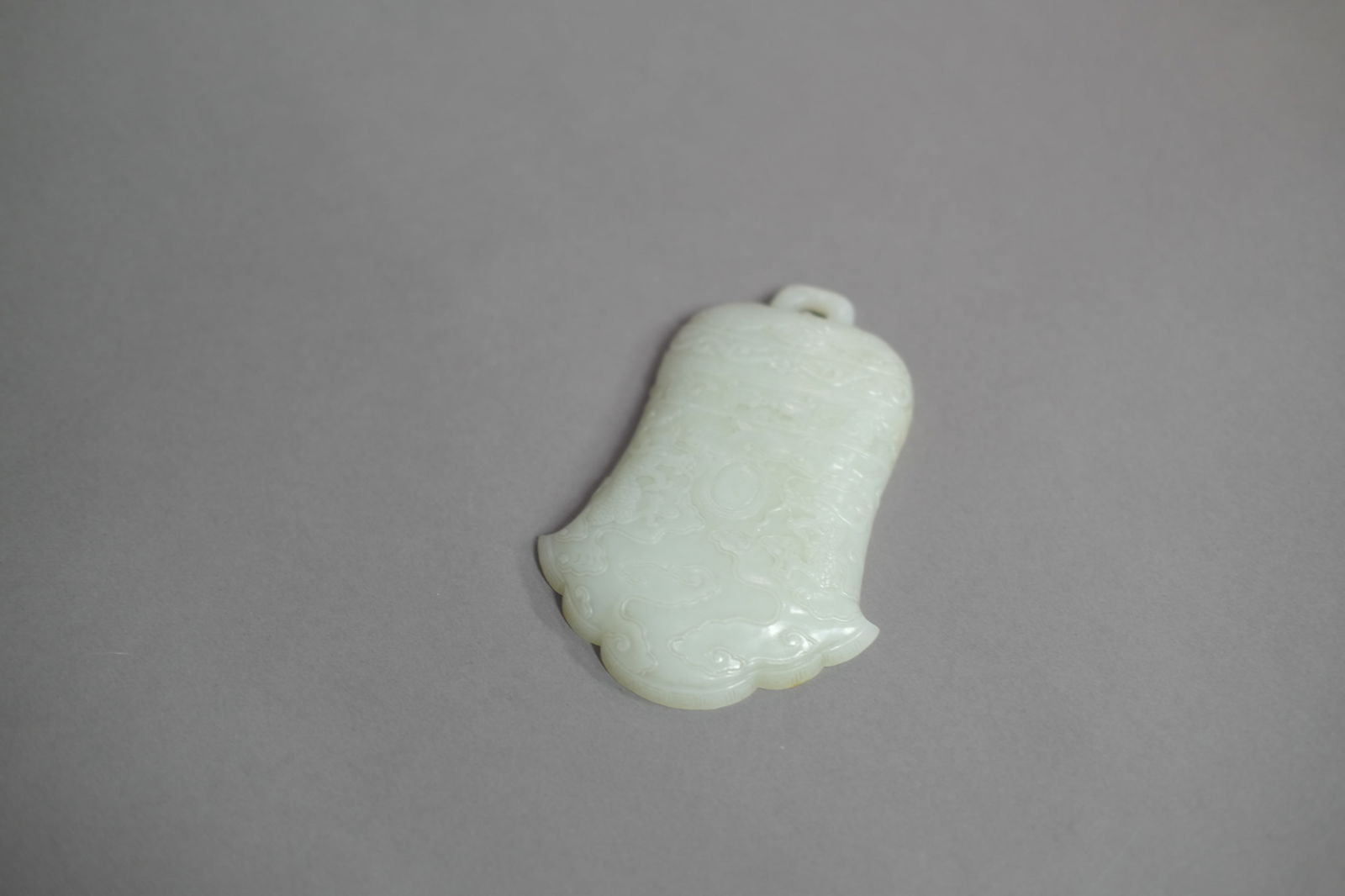 WHITE JADE BELL-SHAPE BRUSH DIP - 3