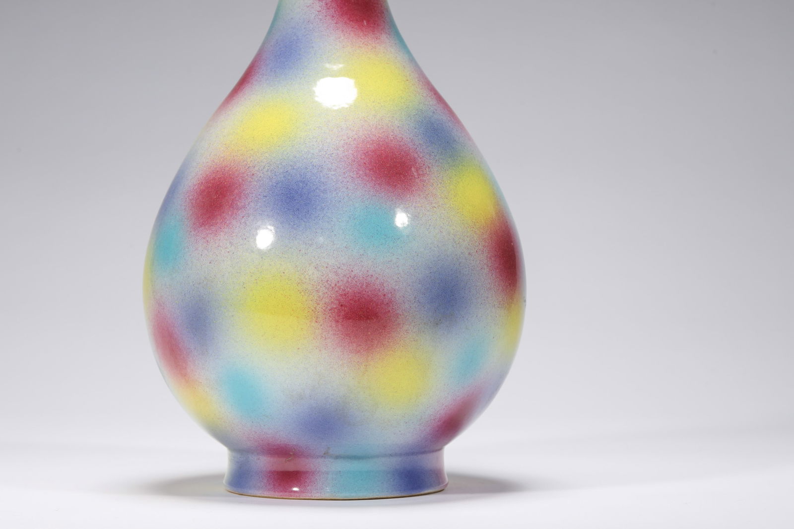 PAINTED PEAR-SHAPE VASE - 4