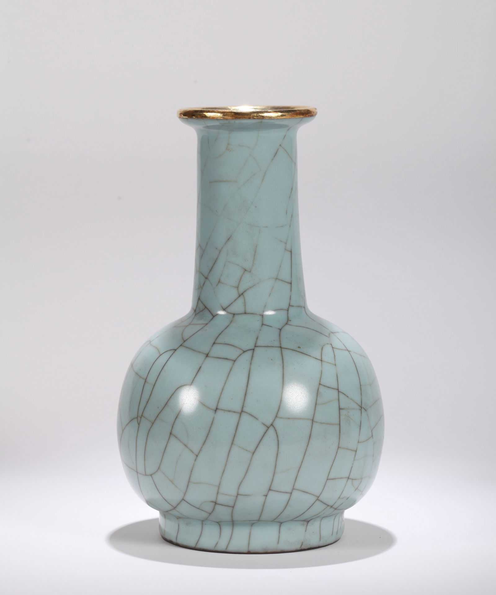 A GUAN-TYPE VASE - 3