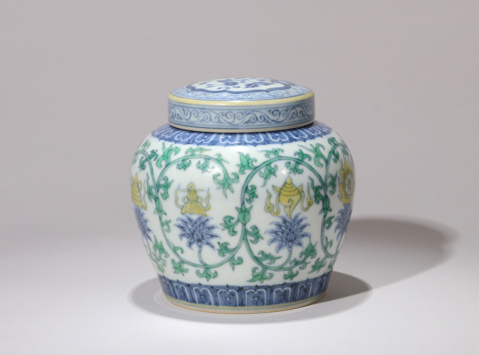 A DOUCAI JAR (1 of 9)