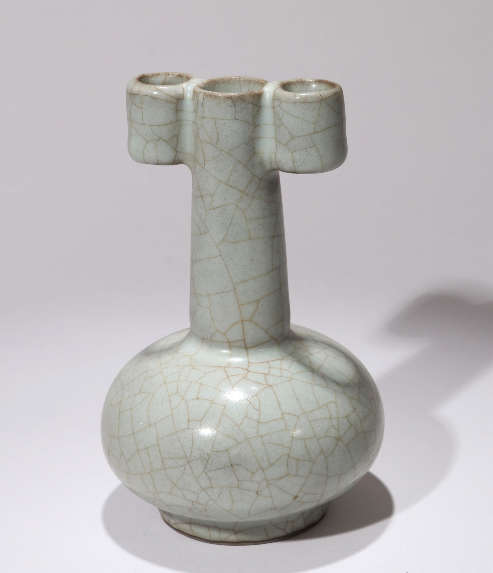 A GE-TYPE VASE - 2