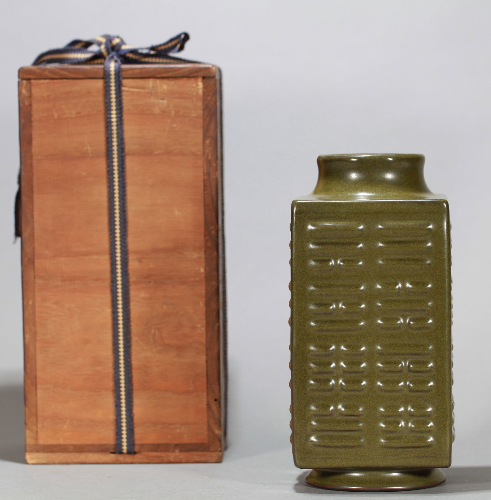 A TEA-DUST GLAZED CONG-SHAPED VASE (1 of 9)