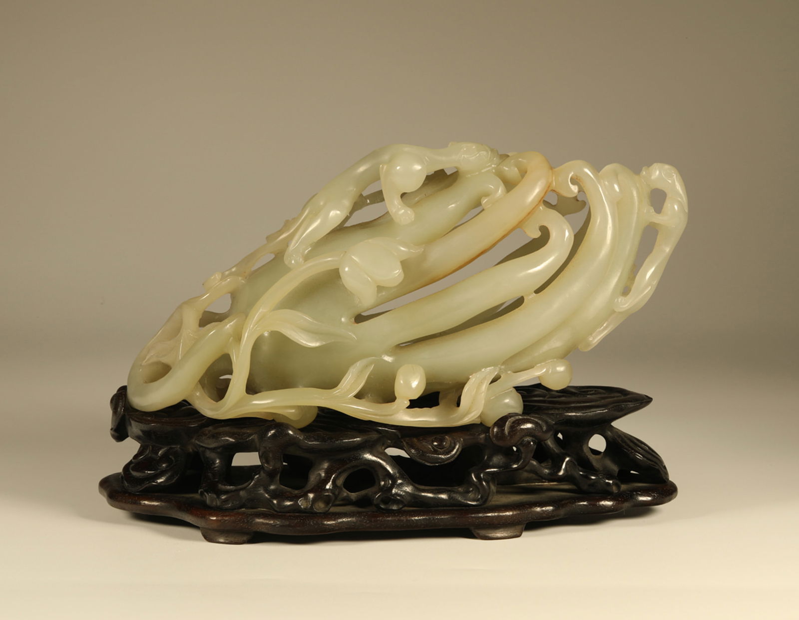 A JADE CARVING - 4