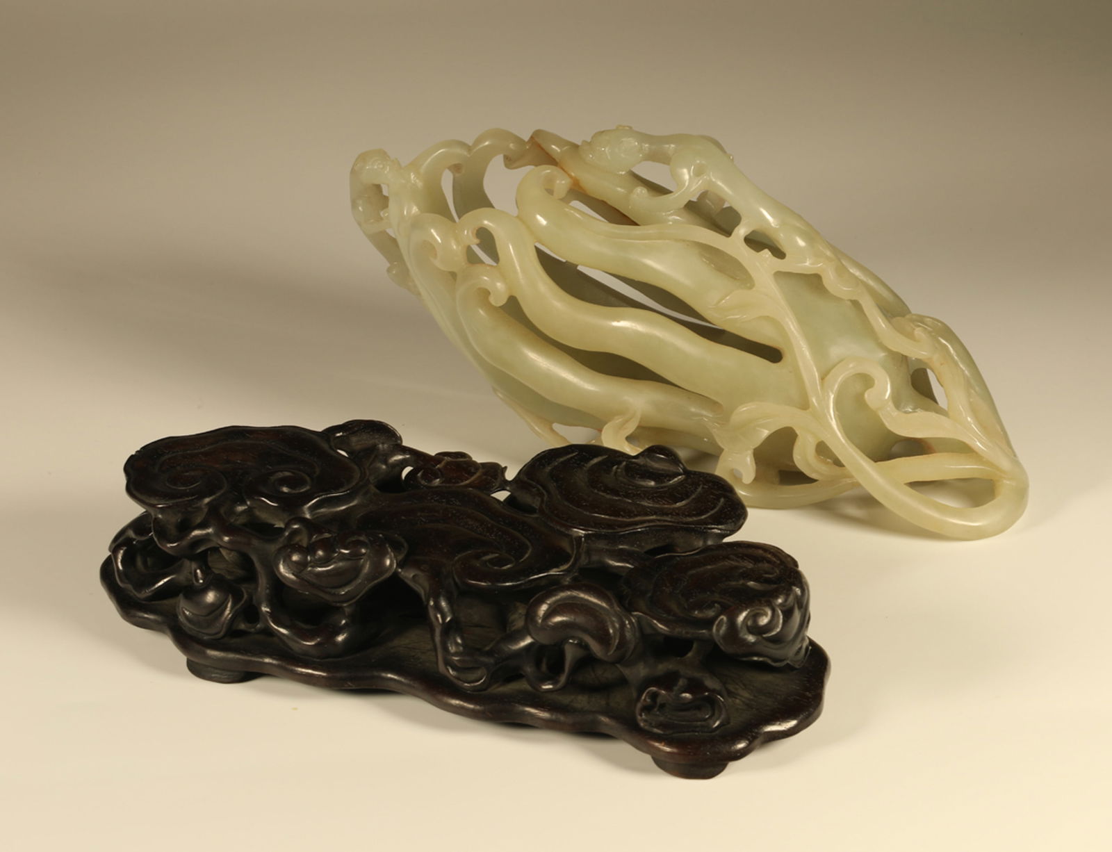 A JADE CARVING - 6