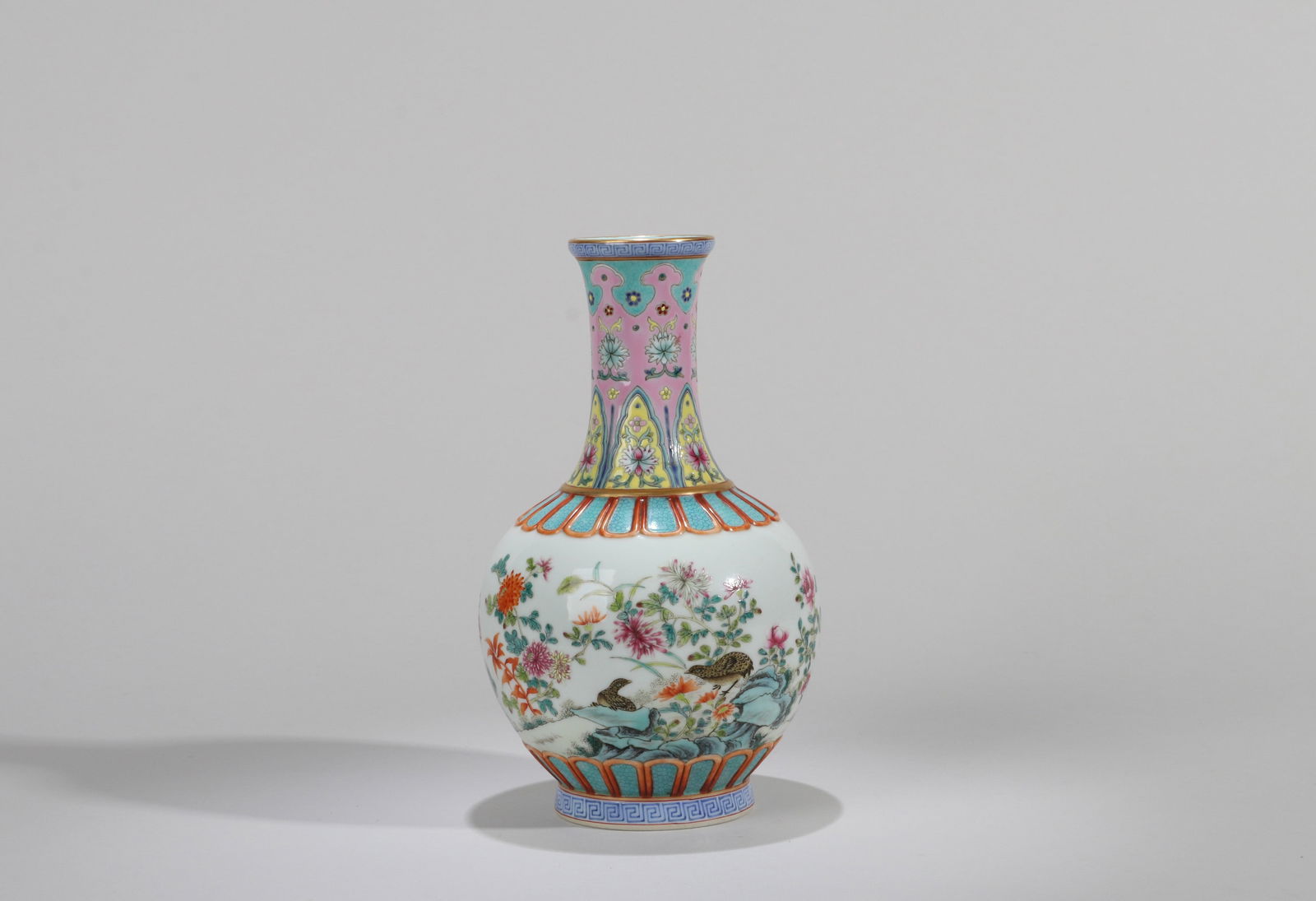A FAMILLE-ROSE 'QUAILS AND CHRYSANTHEMUMS' VASE (1 of 8)