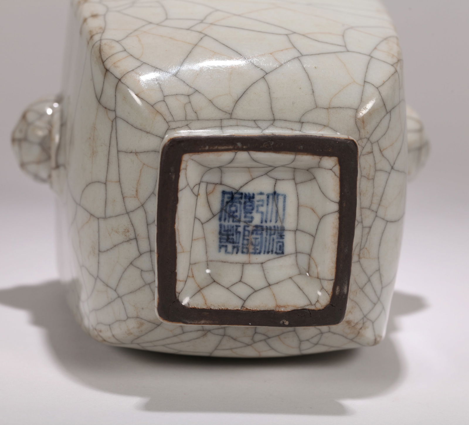 A GE-TYPE SQUARE VASE - 6