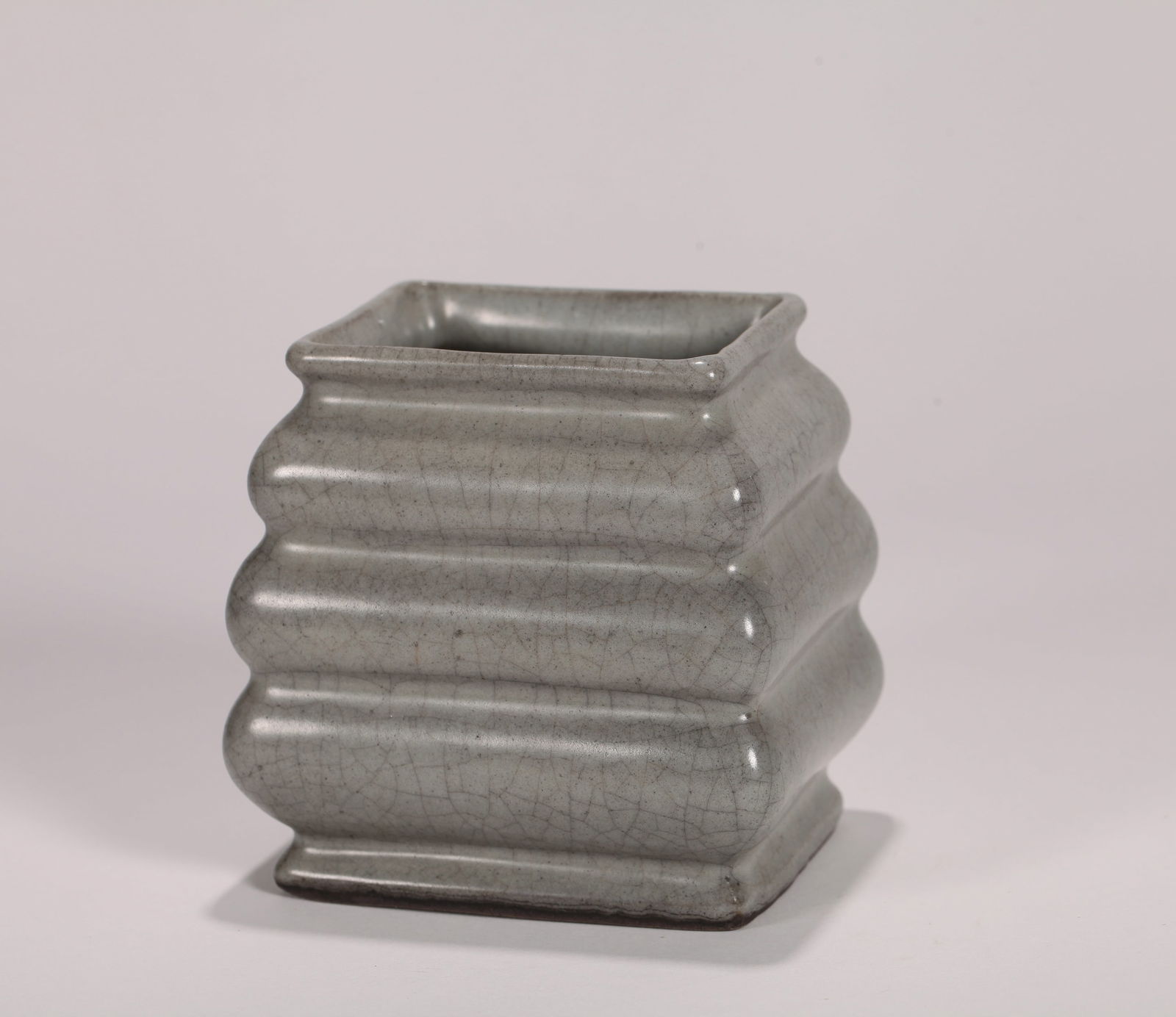 A GUAN-TYPE EWER - 2