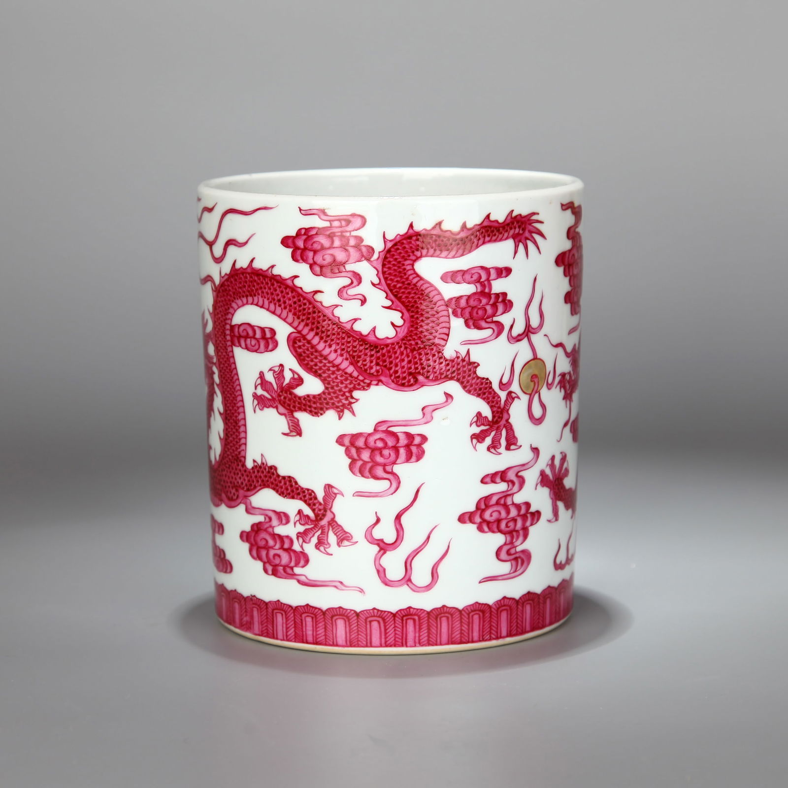 A RUBY-RED GROUND BRUSH POT - 4