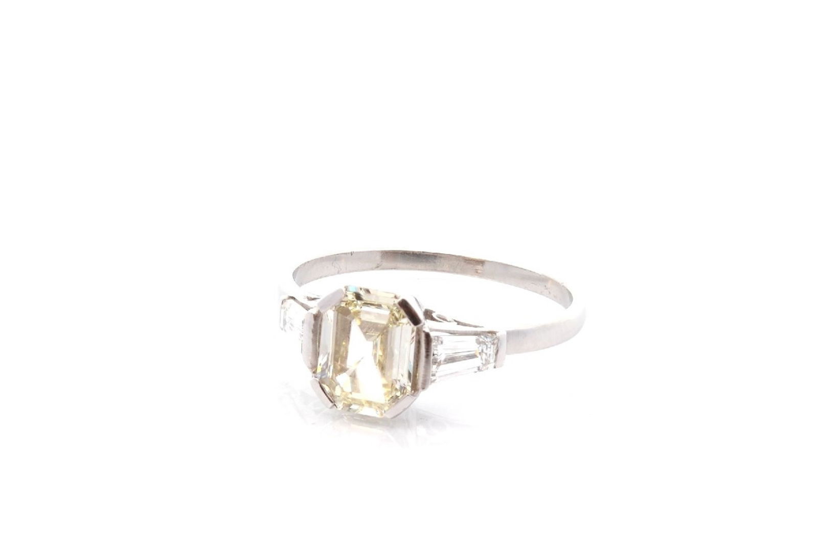 DIAMOND RING, PLATINUM - 3