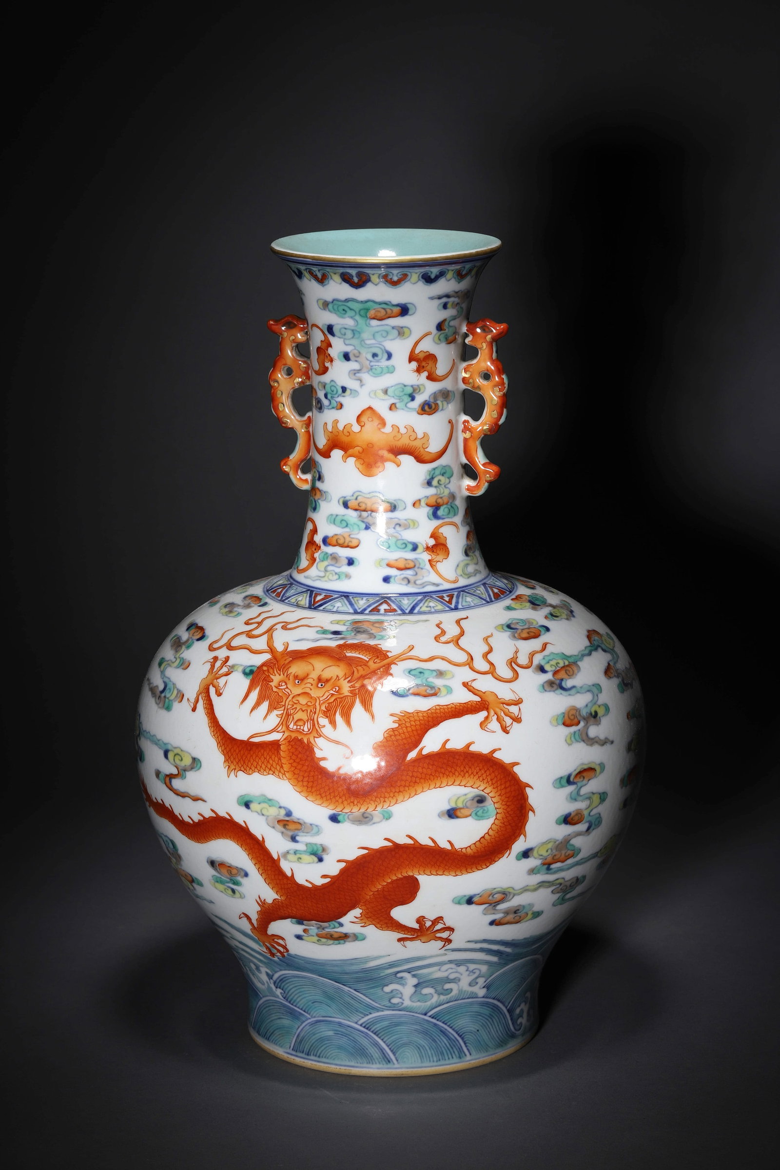 A DOUCAI AND IRON-RED-GLAZED 'DRAGON' DOUBLE-EARED VASE (1 of 5)