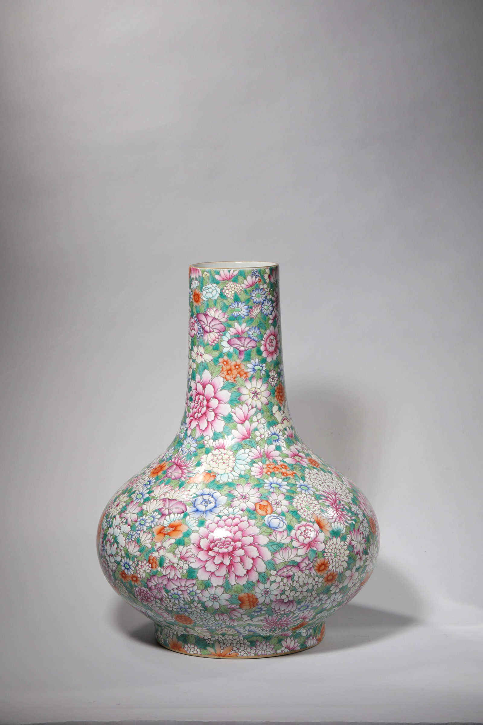 A FAMILLE ROSE MILLEFLEURS BOTTLE VASE (1 of 6)