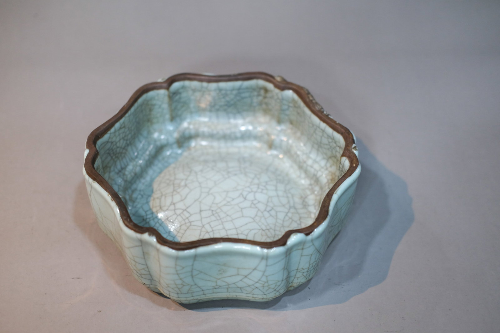 A GUAN-TYPE BARBED-RIM WASHER (1 of 5)