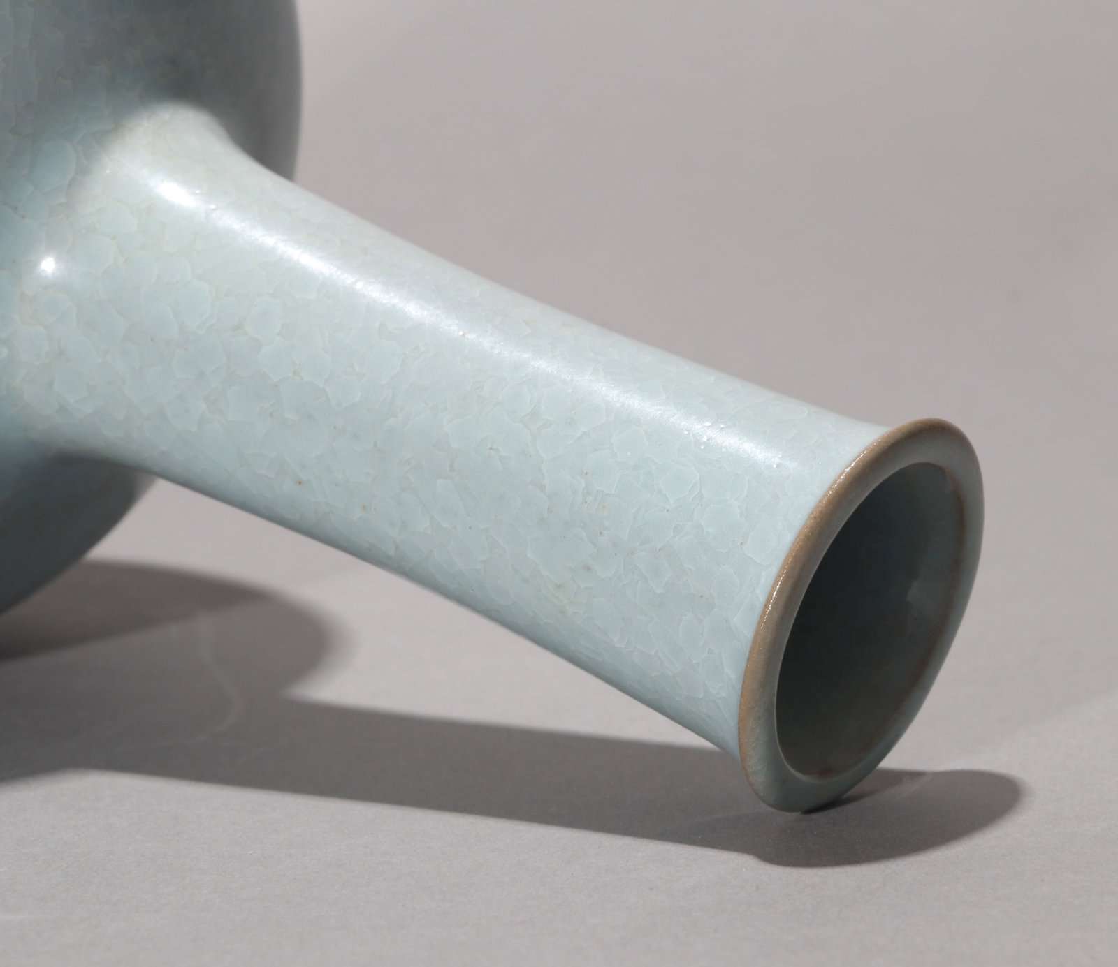 A RU-TYPE BOTTLE VASE - 6
