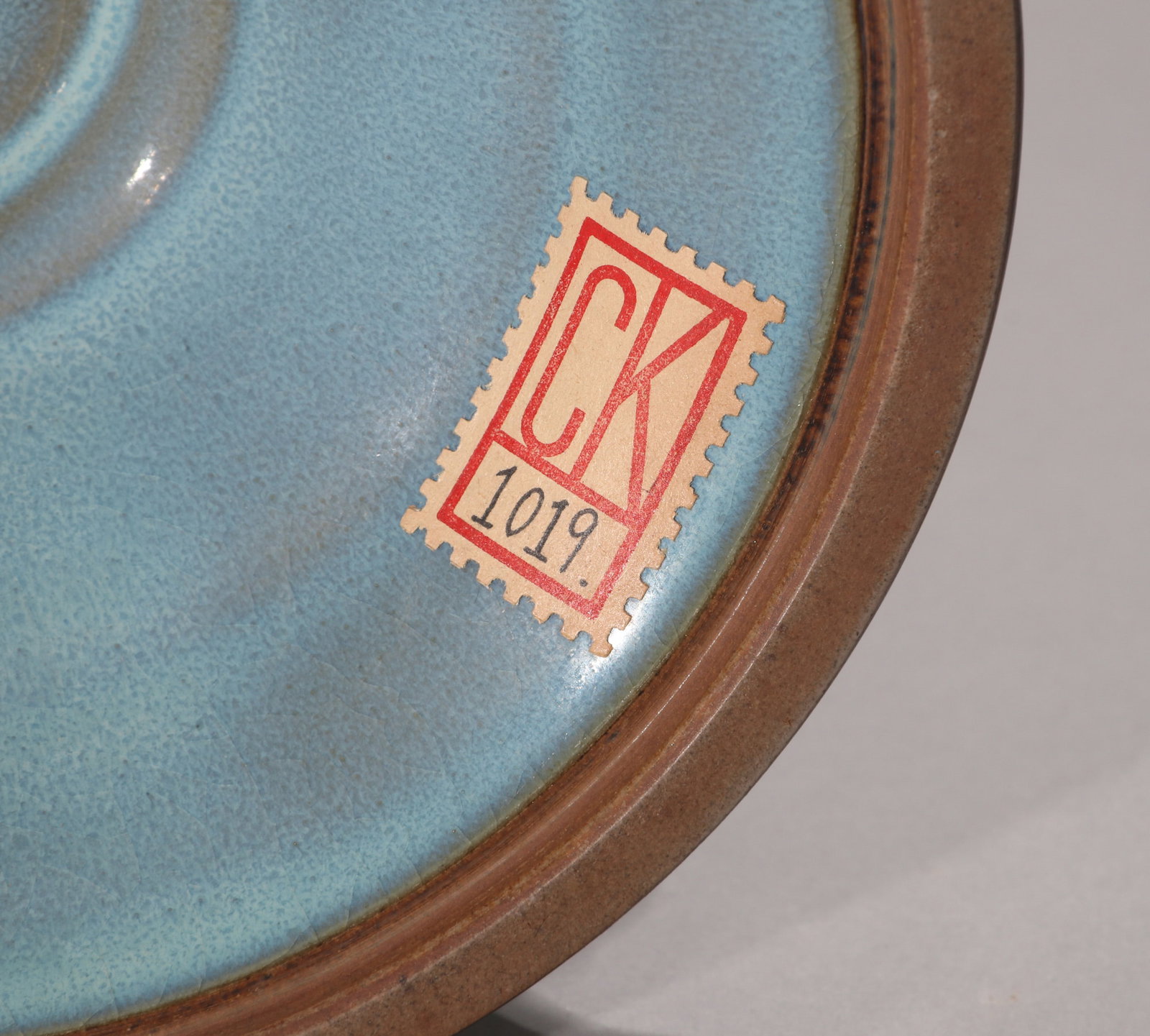 A JUN-TYPE GU-SHAPED VASE - 11
