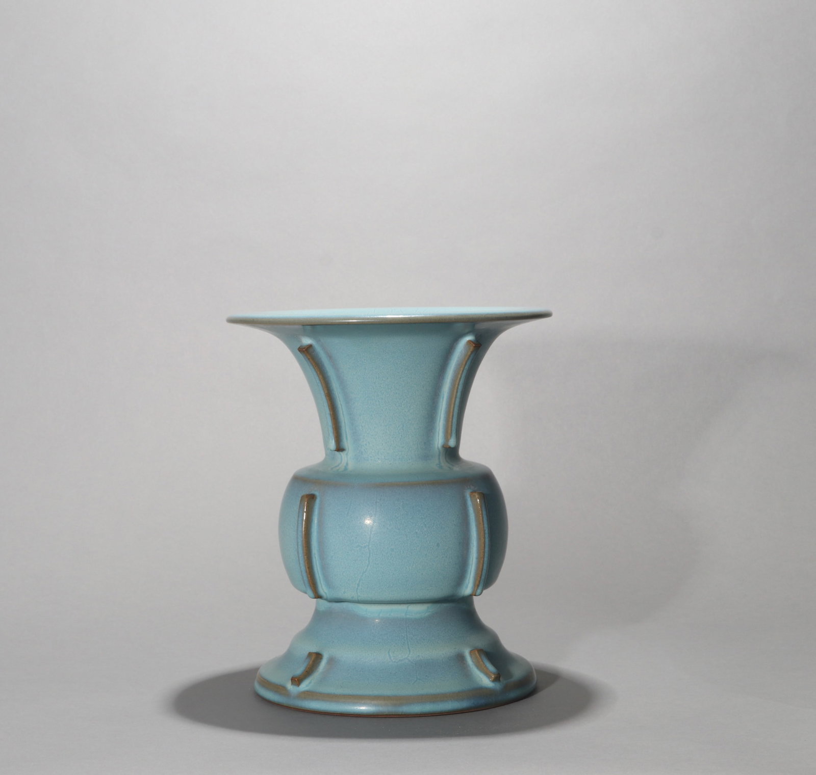 A JUN-TYPE GU-SHAPED VASE - 2