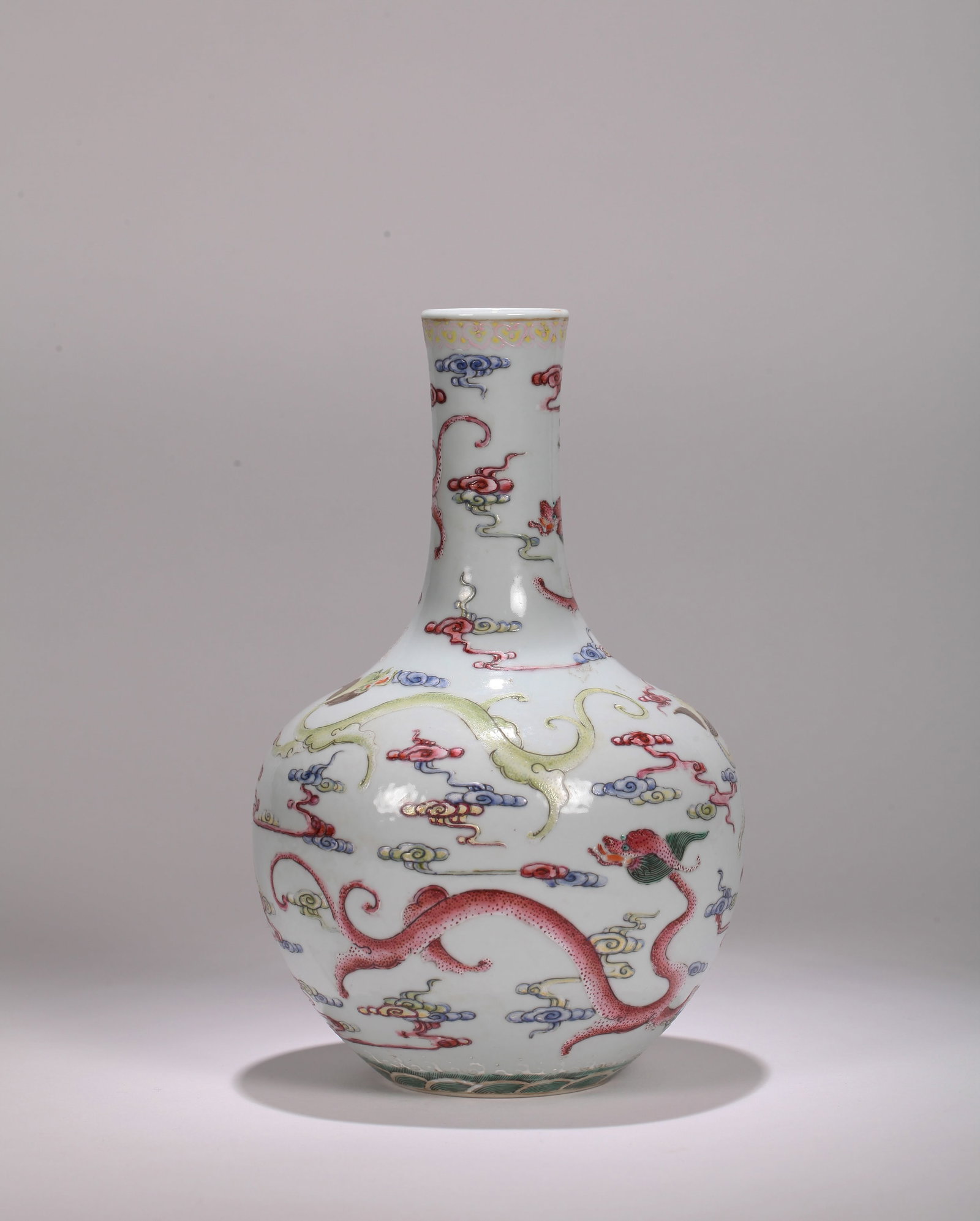 A FAMILLE-ROSE TIANQIU VASE - 2