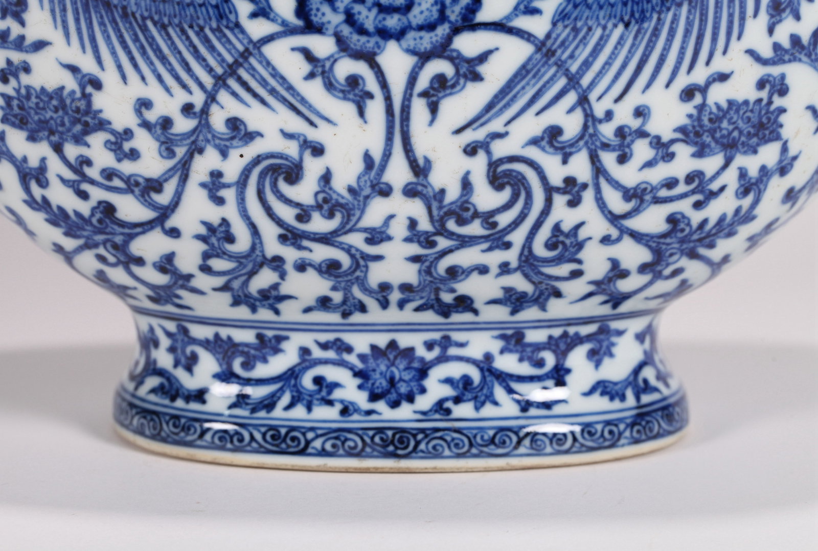 A BLUE AND WHITE 'PHOENIX AND FLORAL' VASE - 4