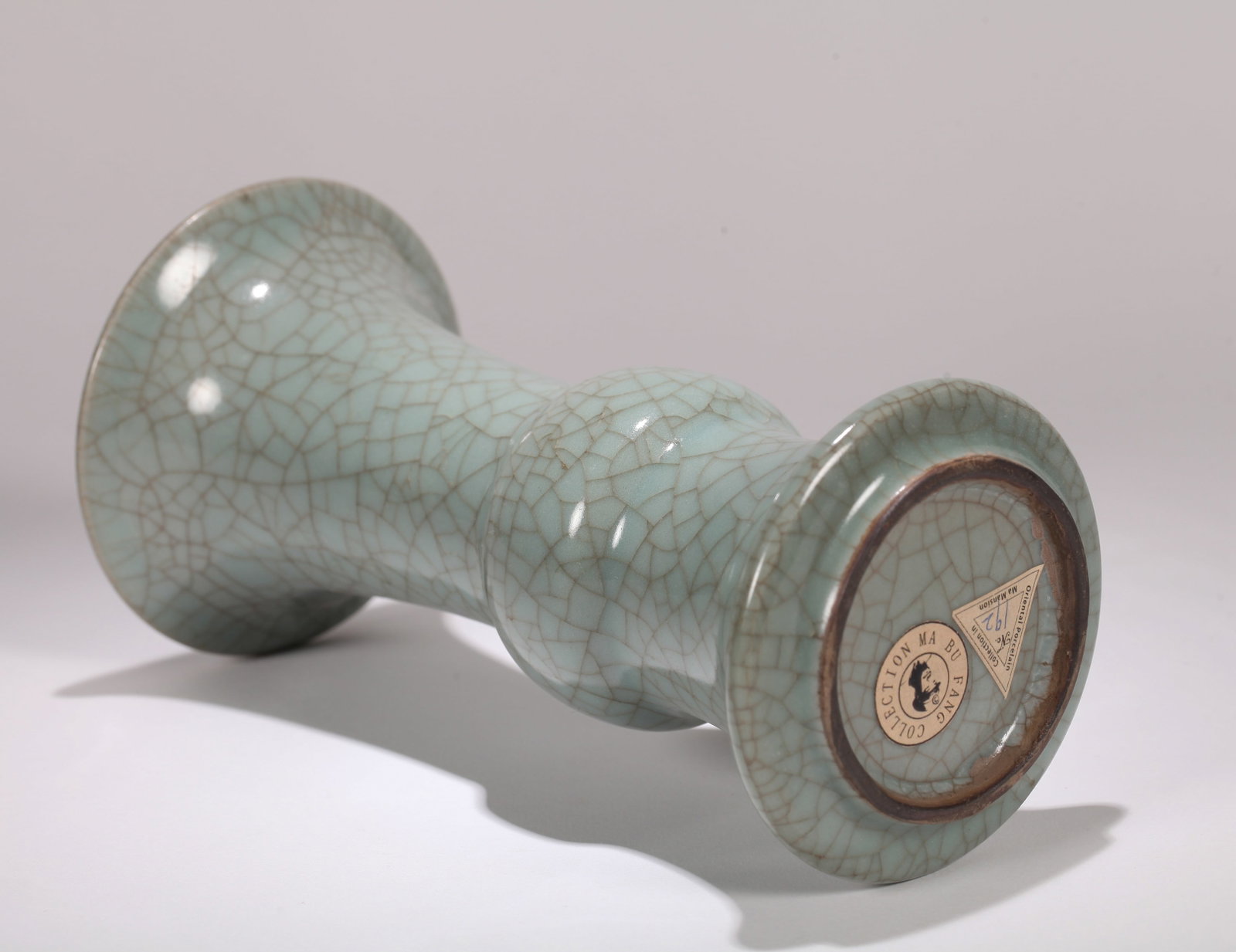 A GUAN-TYPE GU-SHAPED VASE - 4