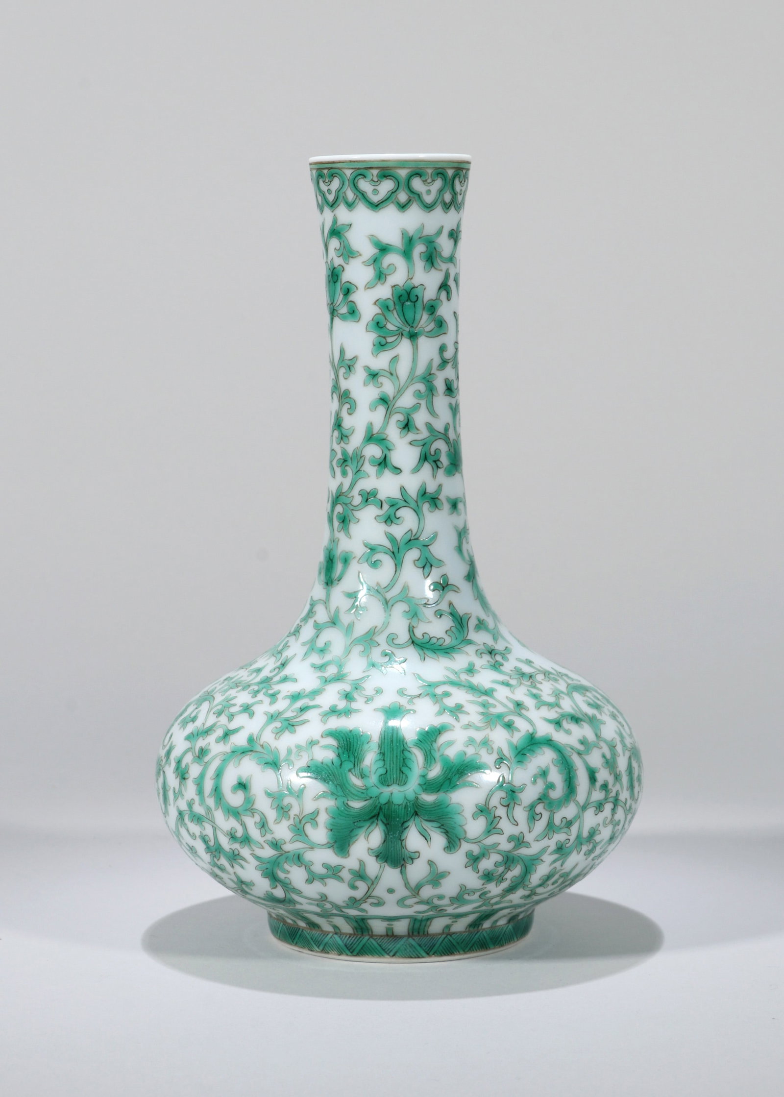 A GREEN-ENAMELLED VASE - 3