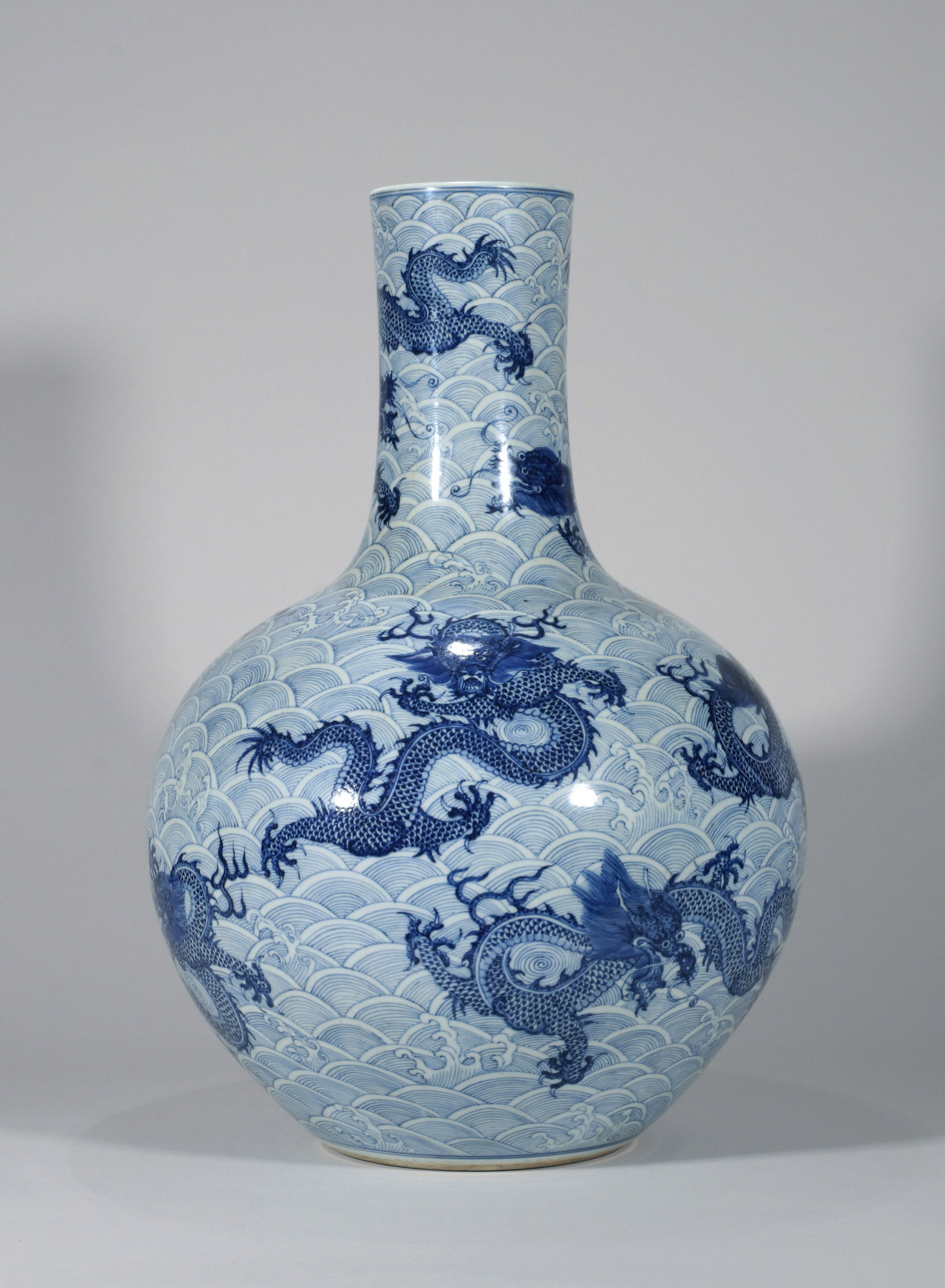 A BLUE AND WHITE VASE - 2