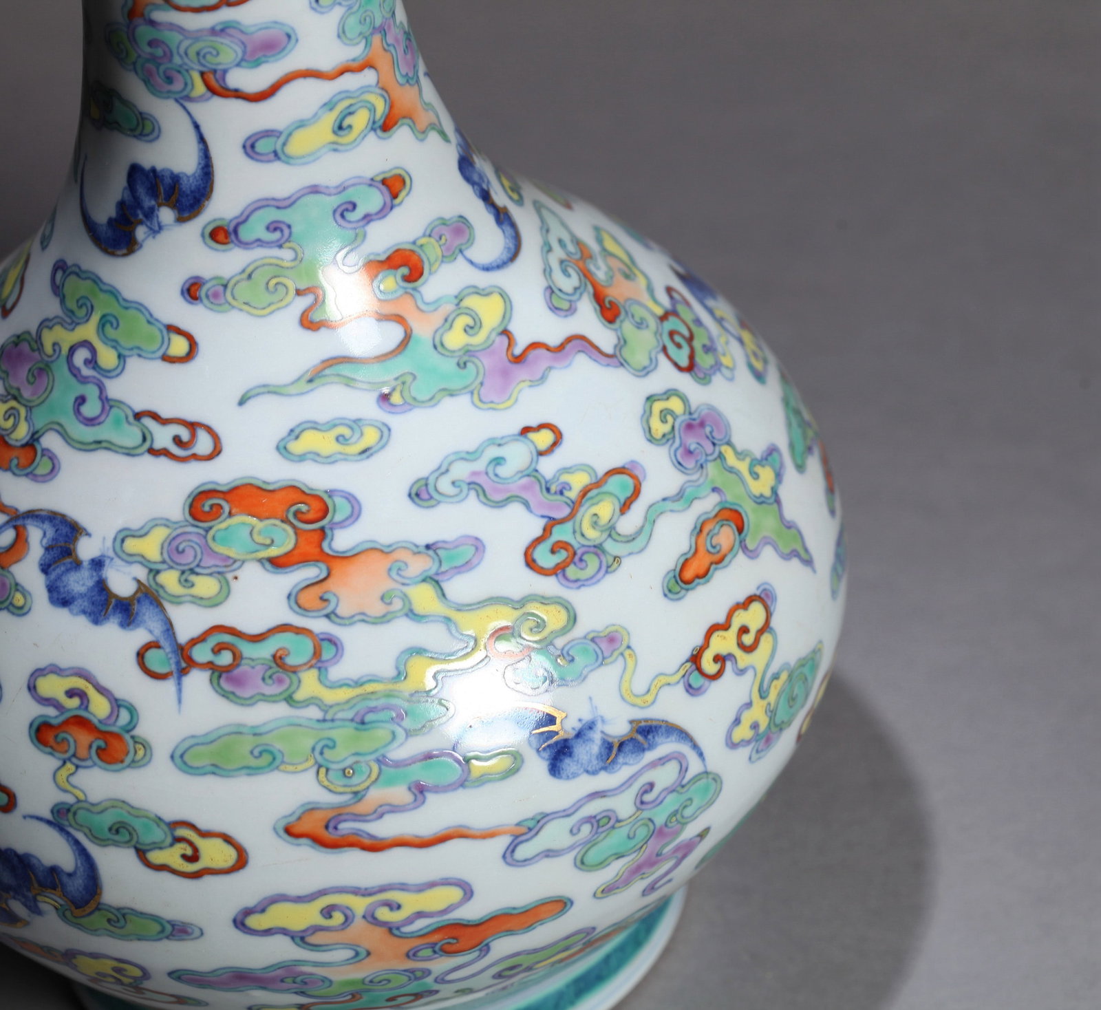 A DOUCAI 'BATS' VASE - 3