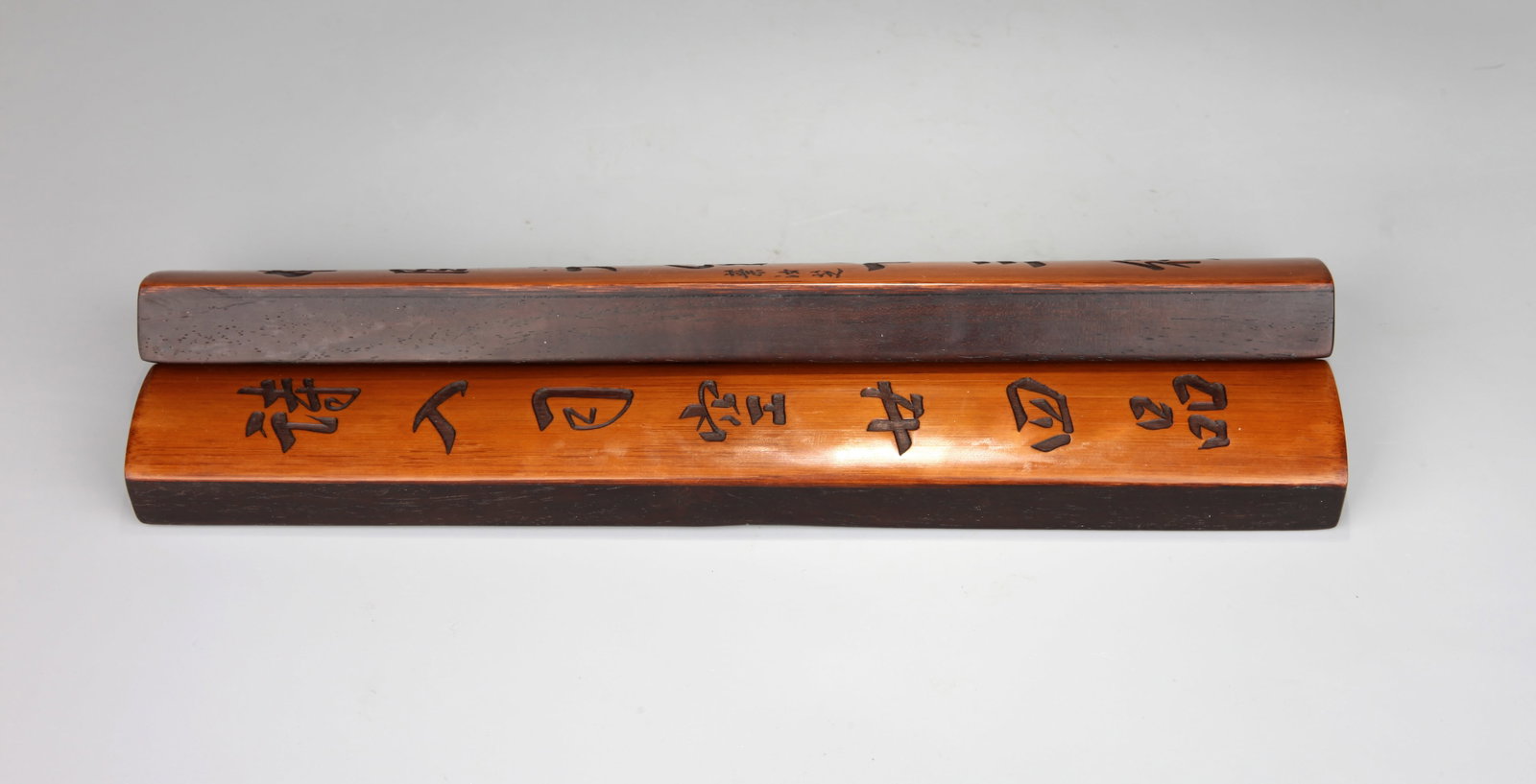 A WOOD AND BAMBOO PAPER WEIGHT - 8