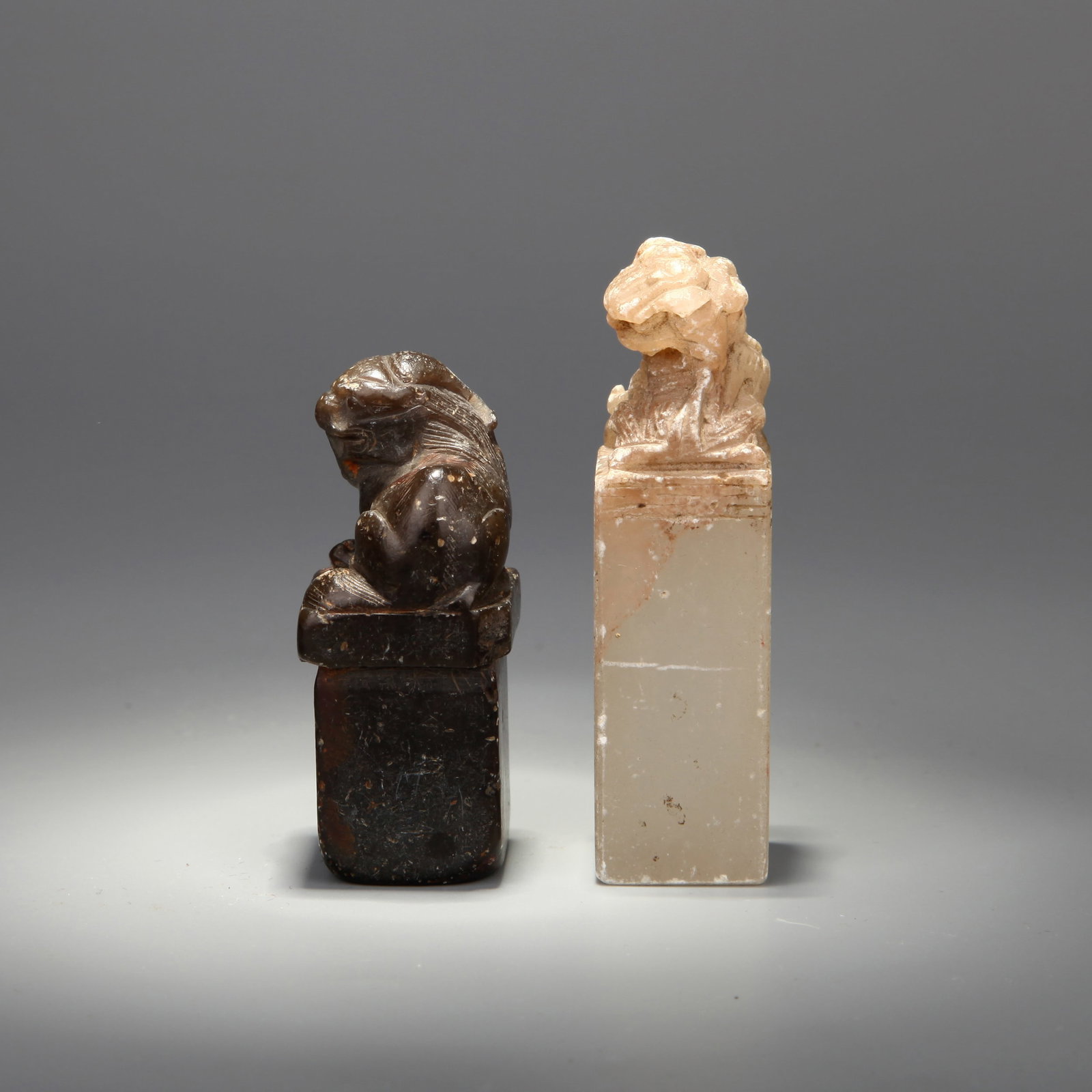 TWO STONE 'LION' SEALS - 3